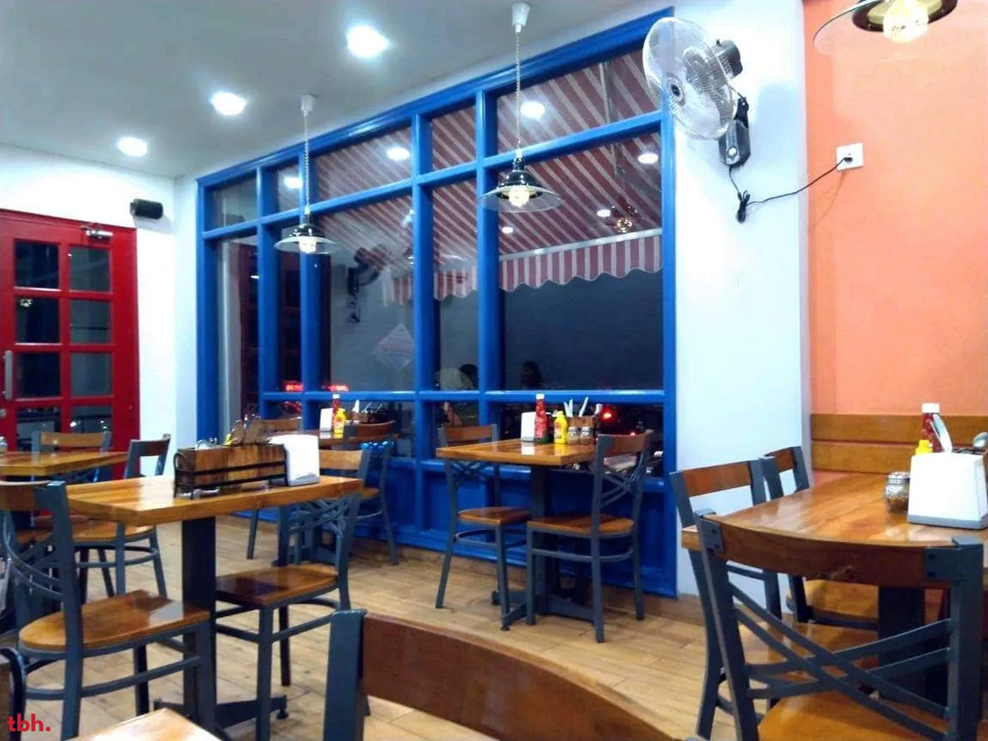 Delicate Delights Outlet Image