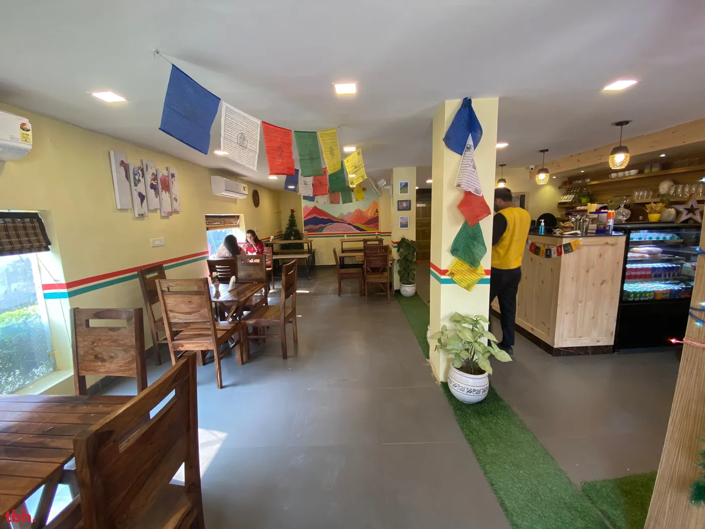 Four Directions Cafe Outlet Image