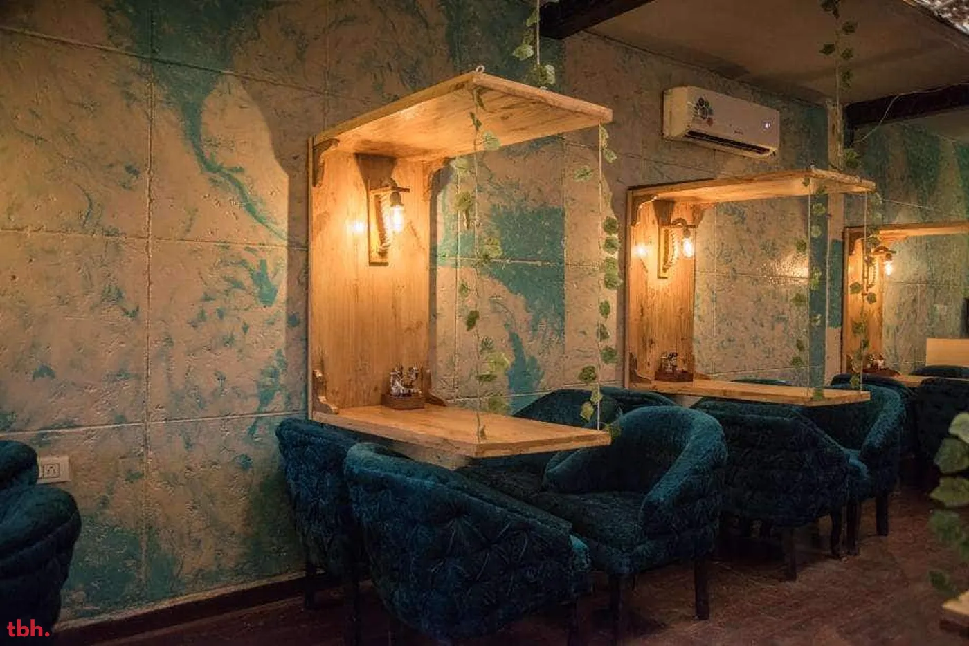 The Bowton House Cafe Outlet Image