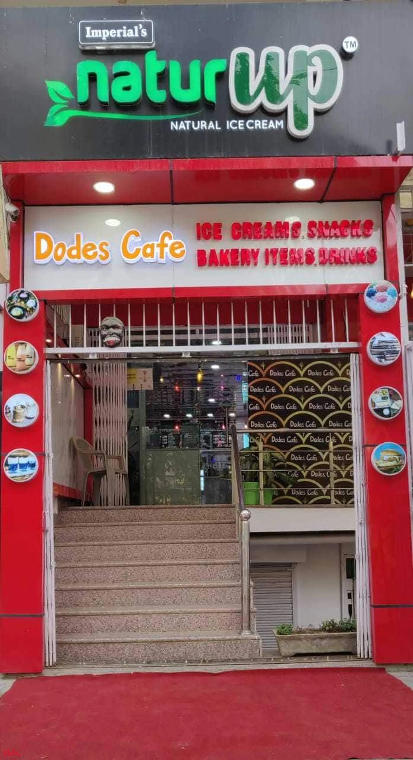 Dode's Cafe outlet image