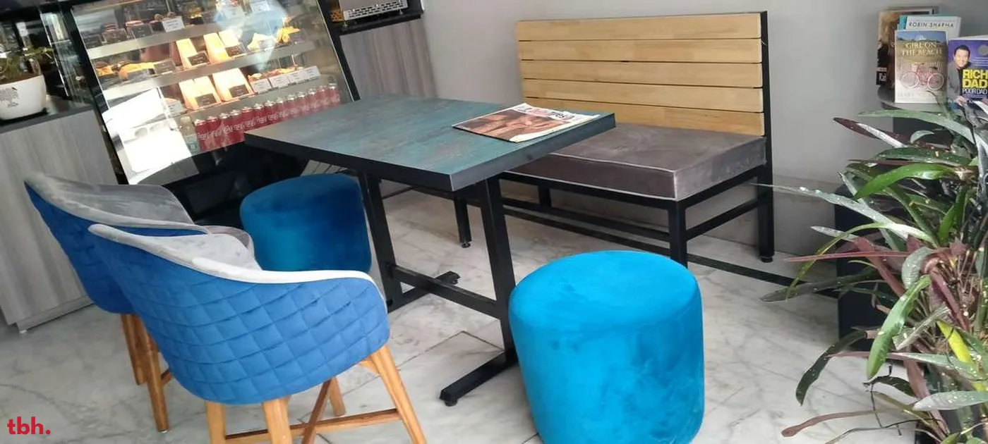 Unifrost Cafe Outlet Image