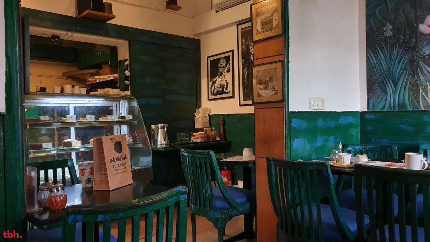 Café Turtle Outlet Image