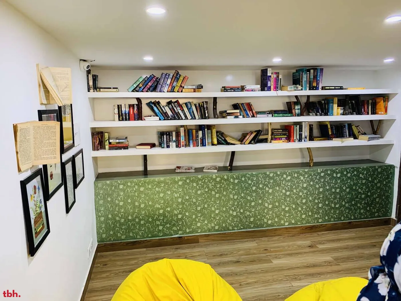 Merak Bistro Outlet Image