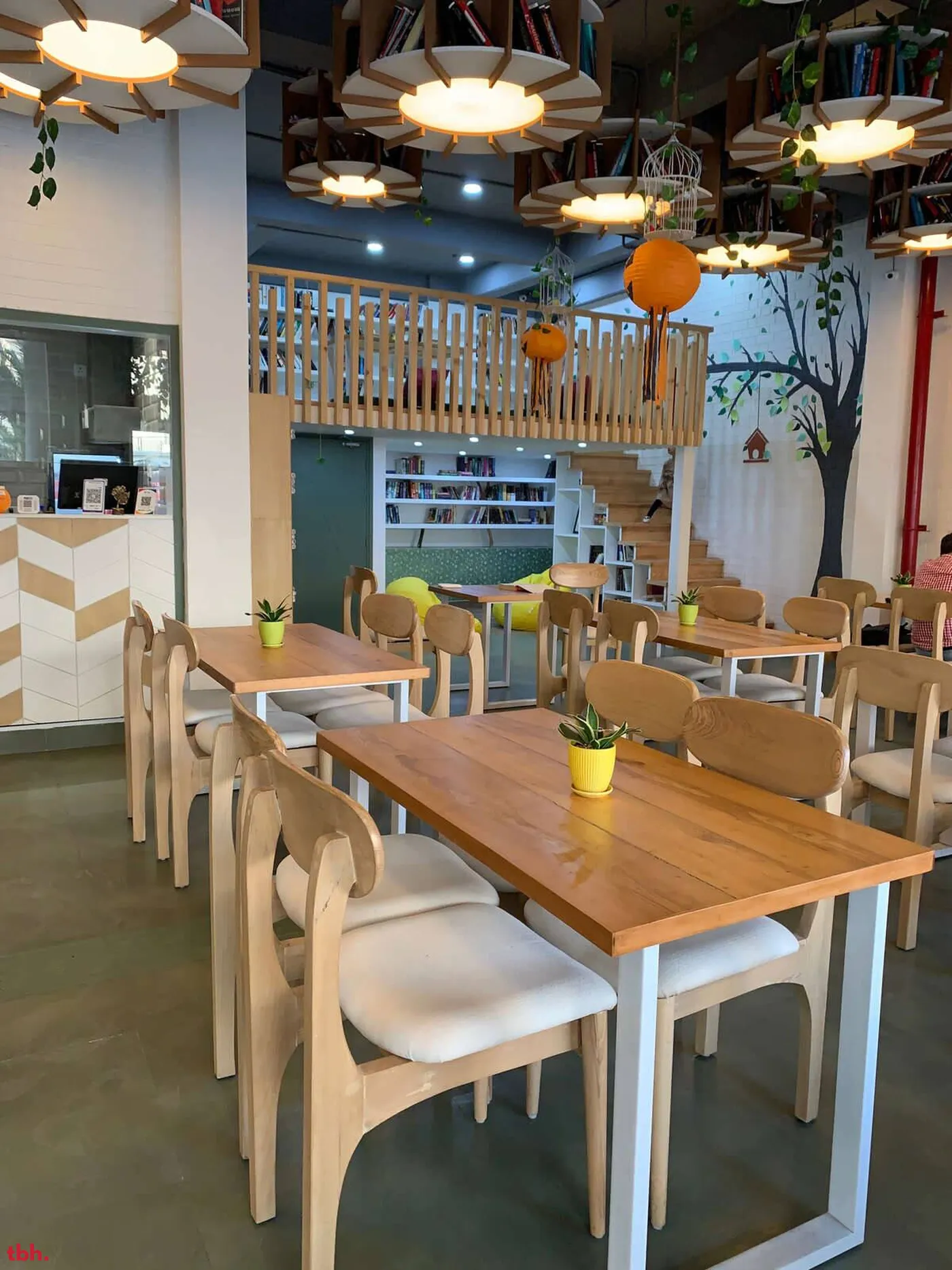 Merak Bistro Outlet Image