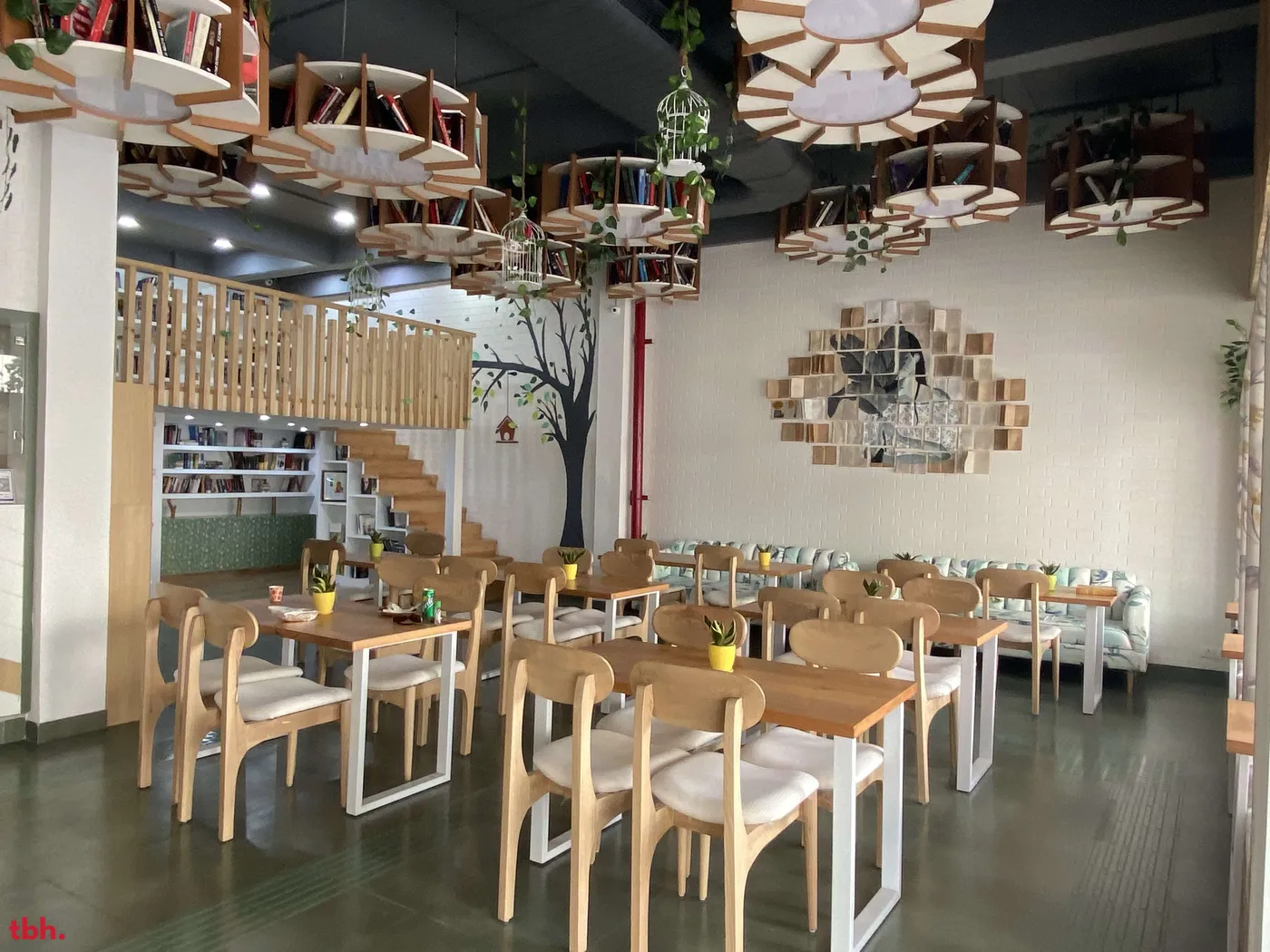 Merak Bistro Outlet Image