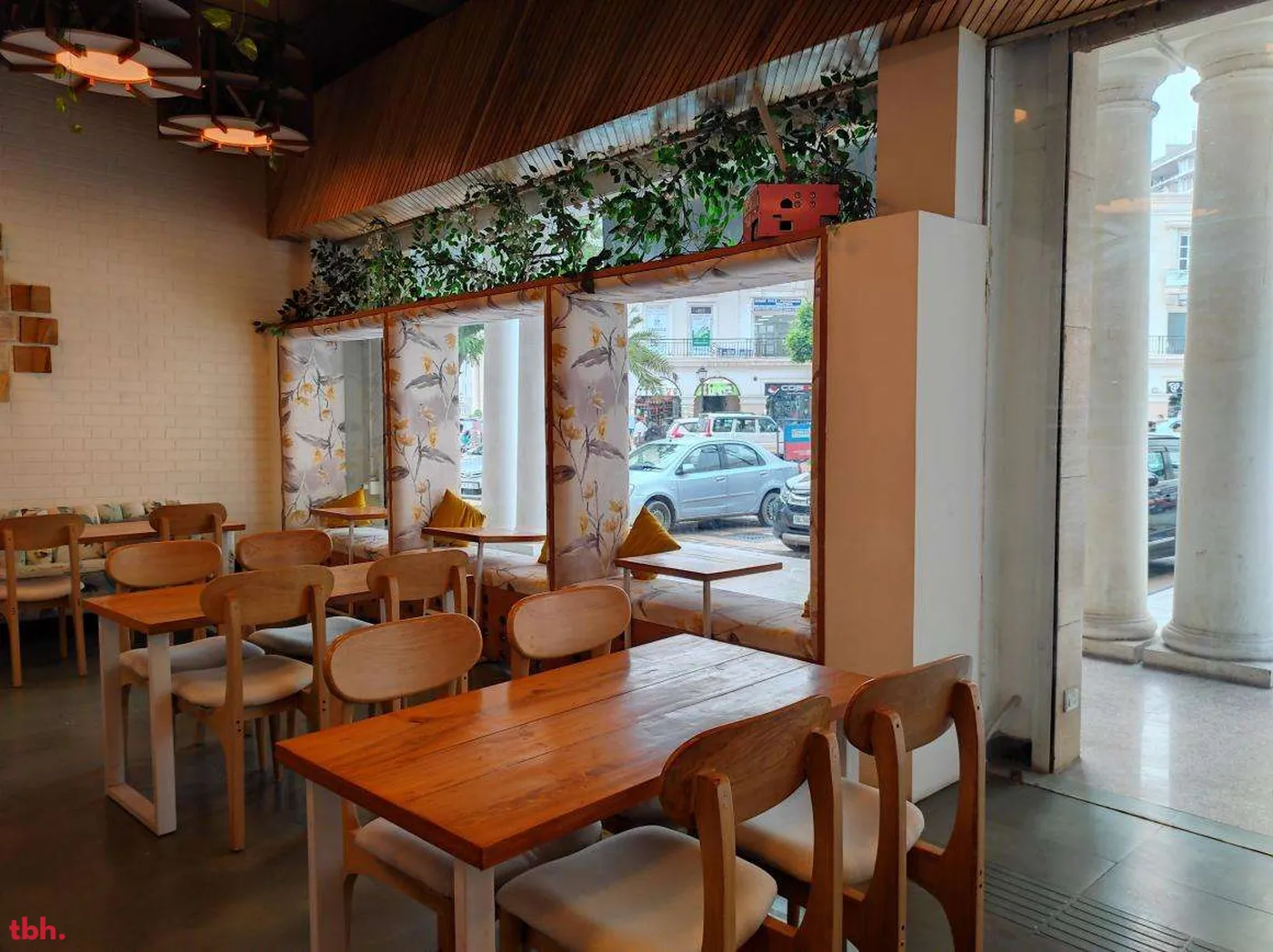 Merak Bistro Outlet Image