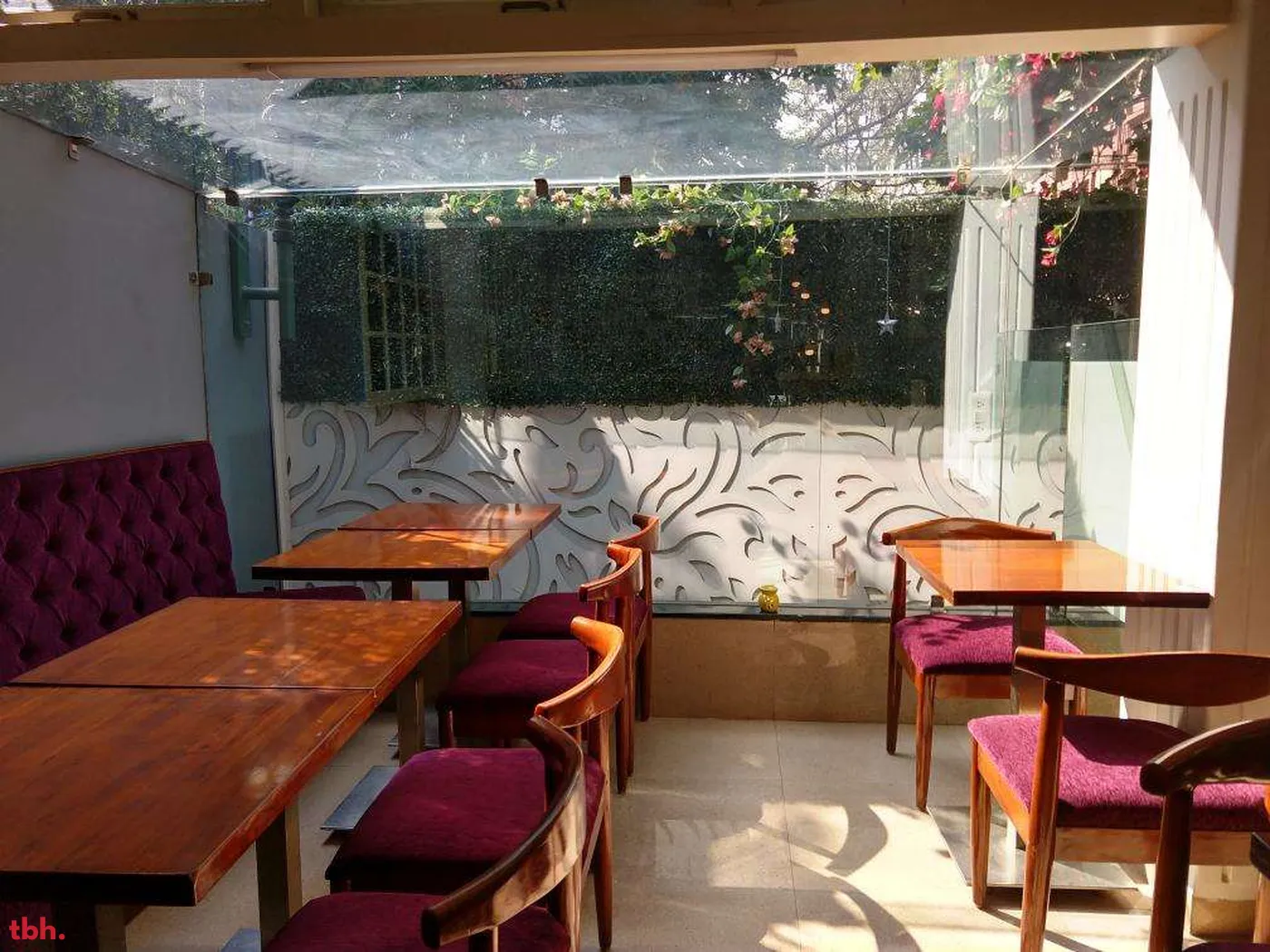 DeliBombay Cafe & Delicatessen Outlet Image