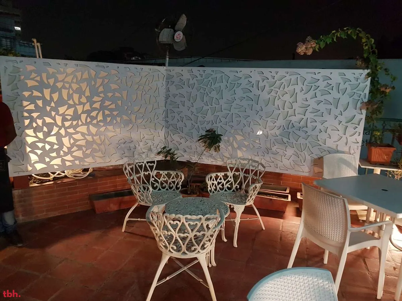 DeliBombay Cafe & Delicatessen Outlet Image