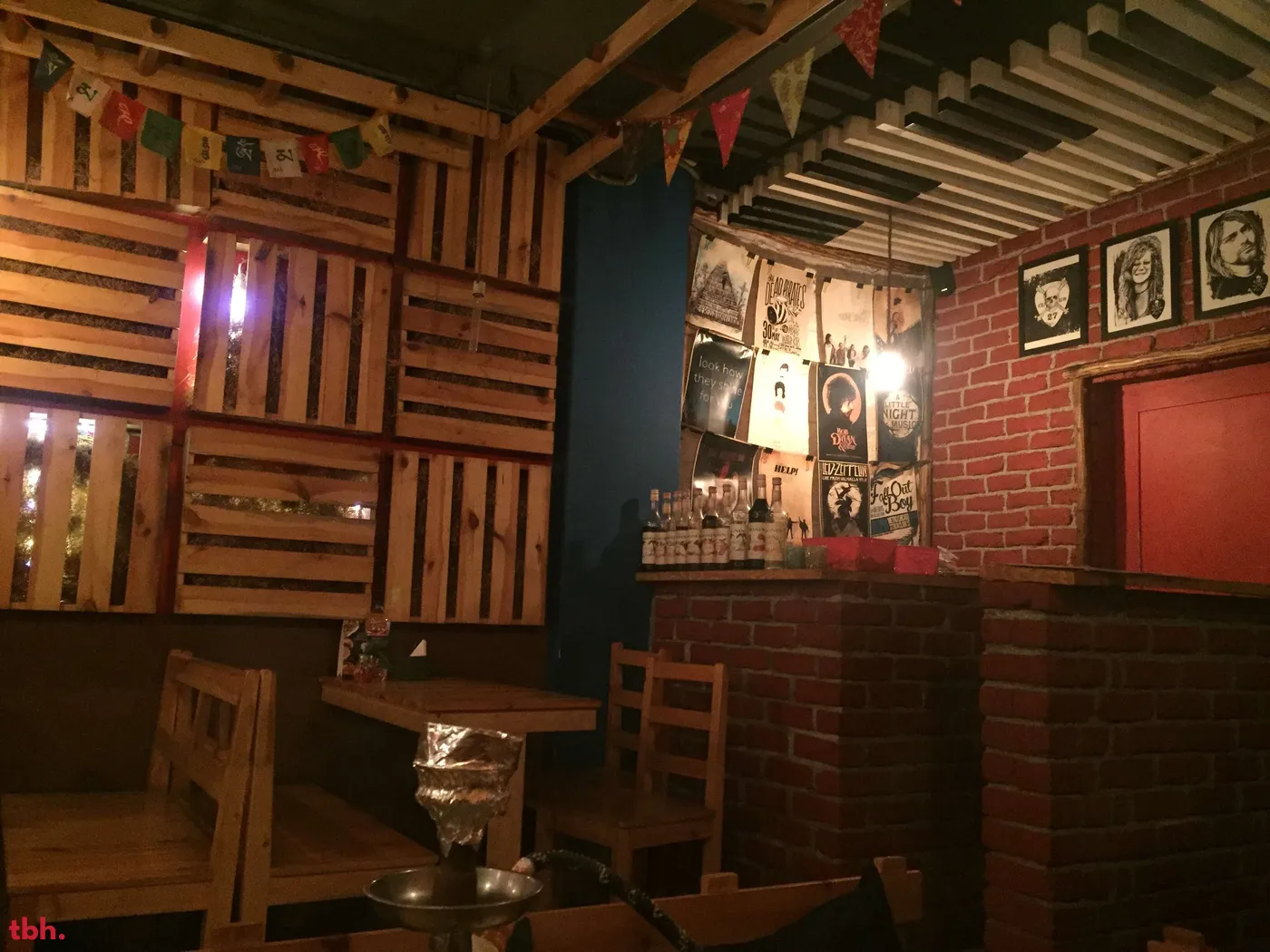 Young Wild Free Cafe Outlet Image