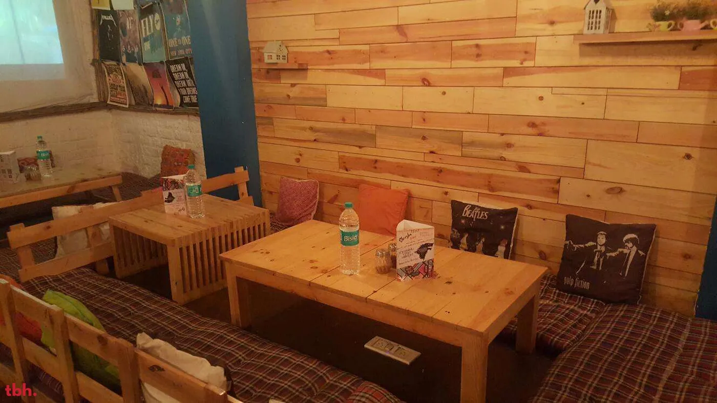 Young Wild Free Cafe Outlet Image