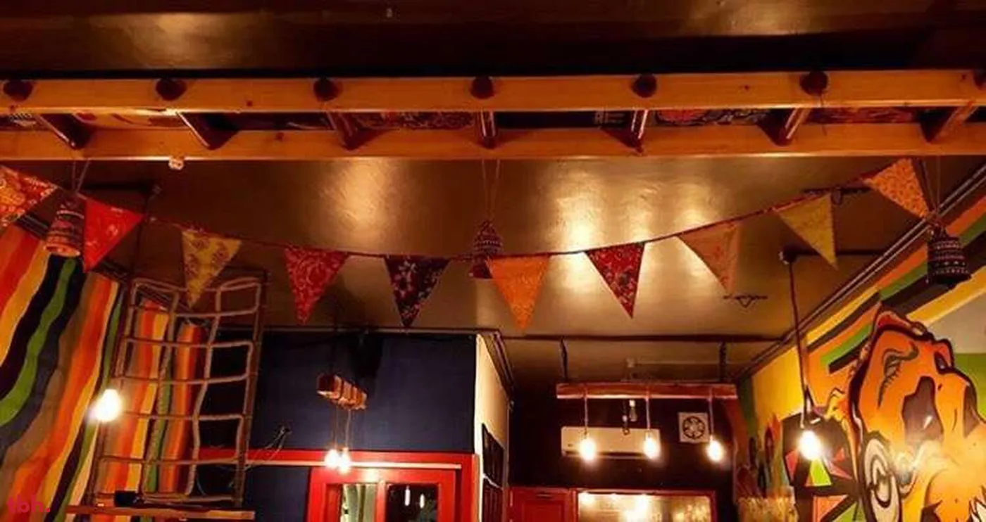 Young Wild Free Cafe Outlet Image