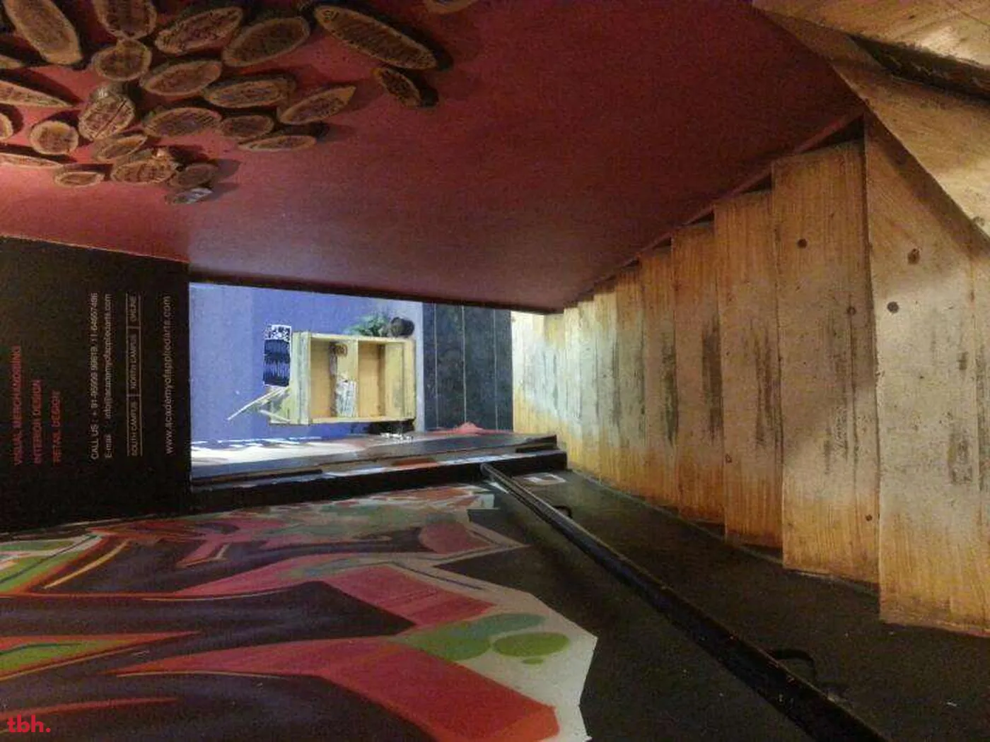 Young Wild Free Cafe Outlet Image