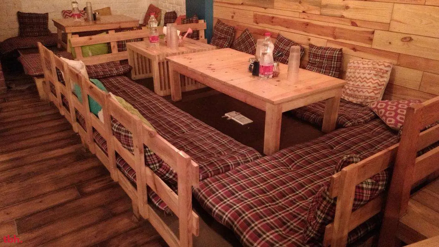 Young Wild Free Cafe Outlet Image