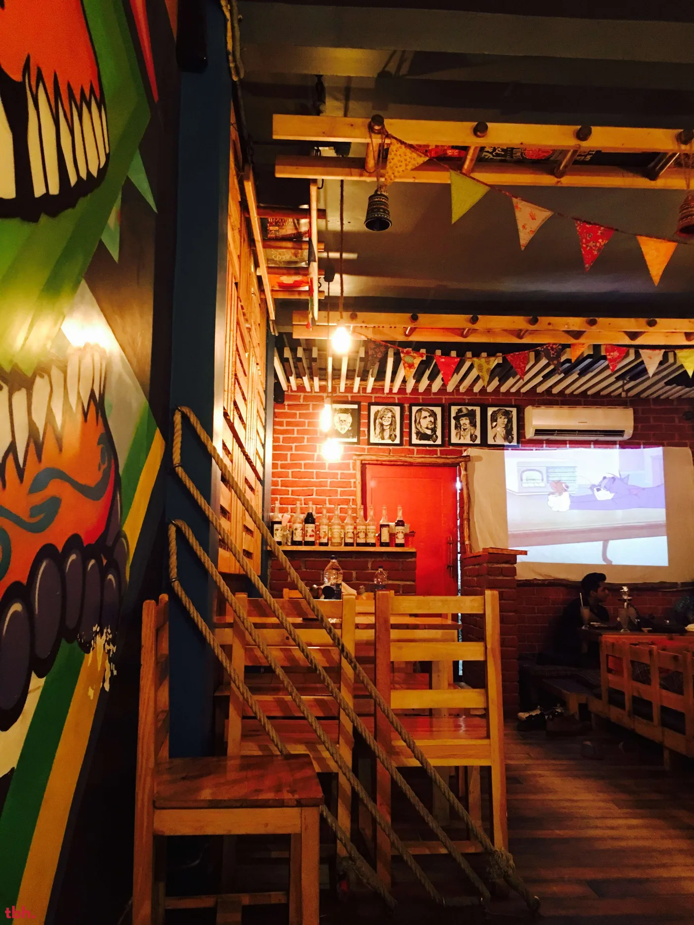 Young Wild Free Cafe Outlet Image