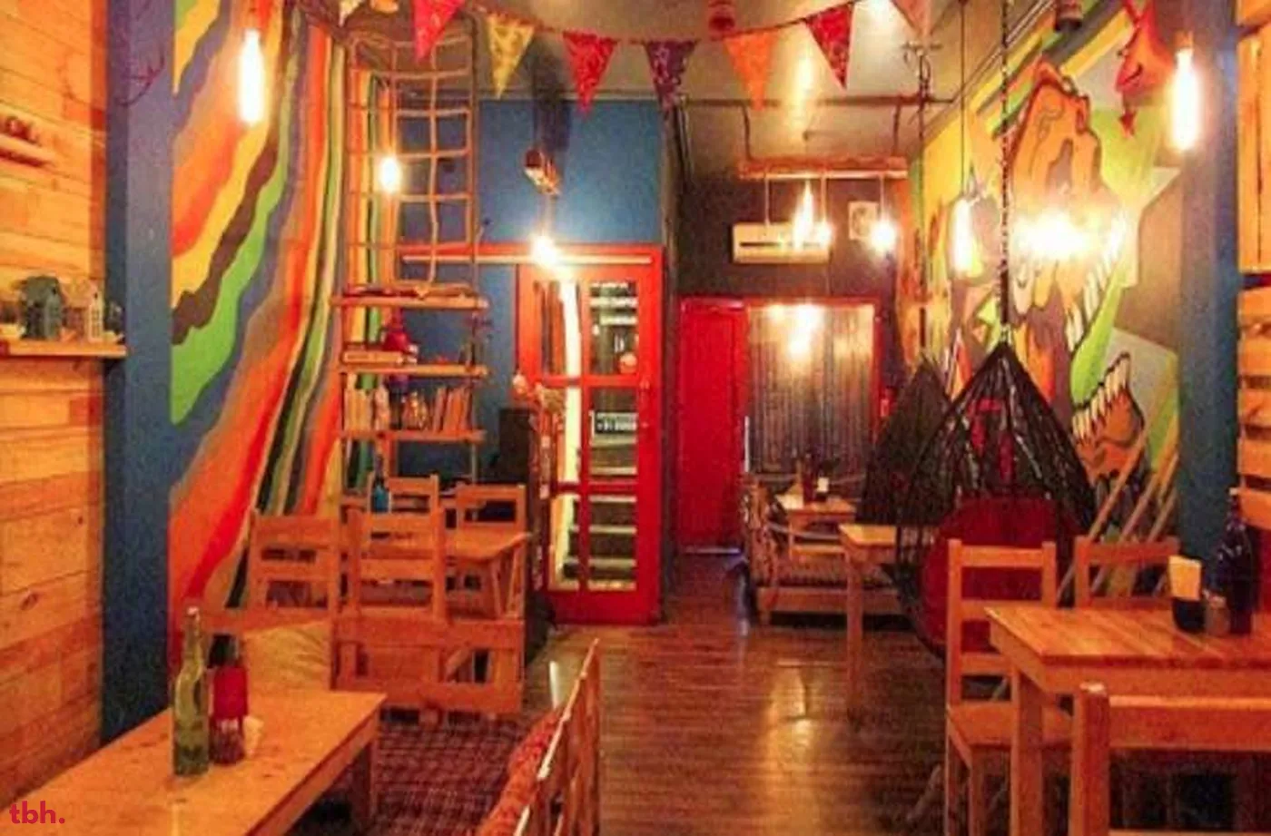 Young Wild Free Cafe Outlet Image