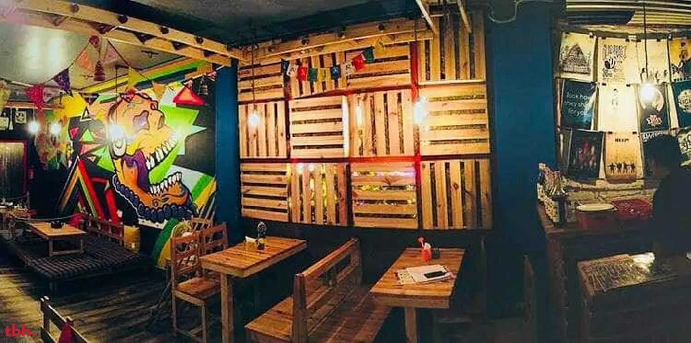 Young Wild Free Cafe Outlet Image