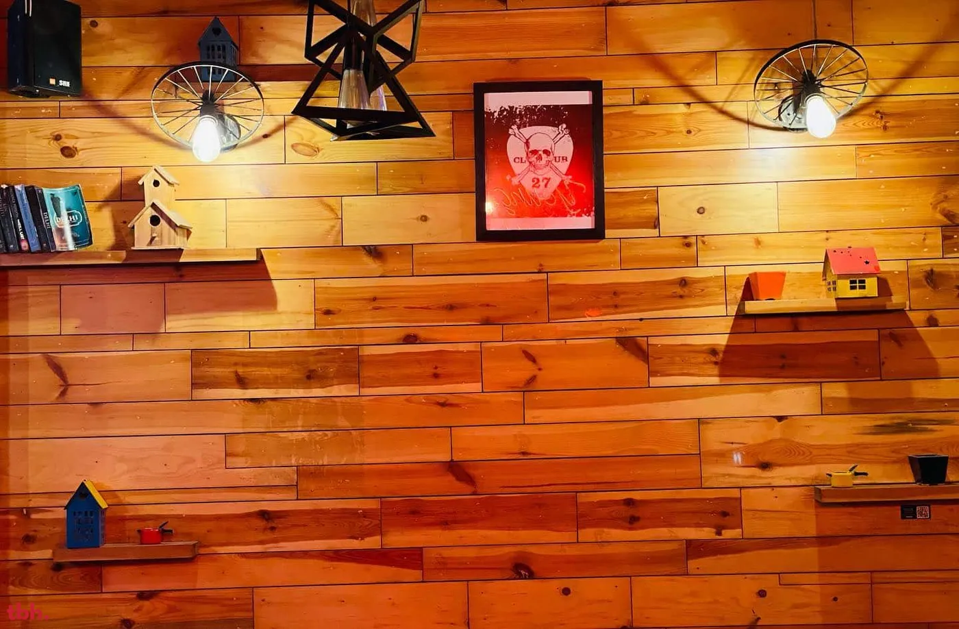 Young Wild Free Cafe Outlet Image