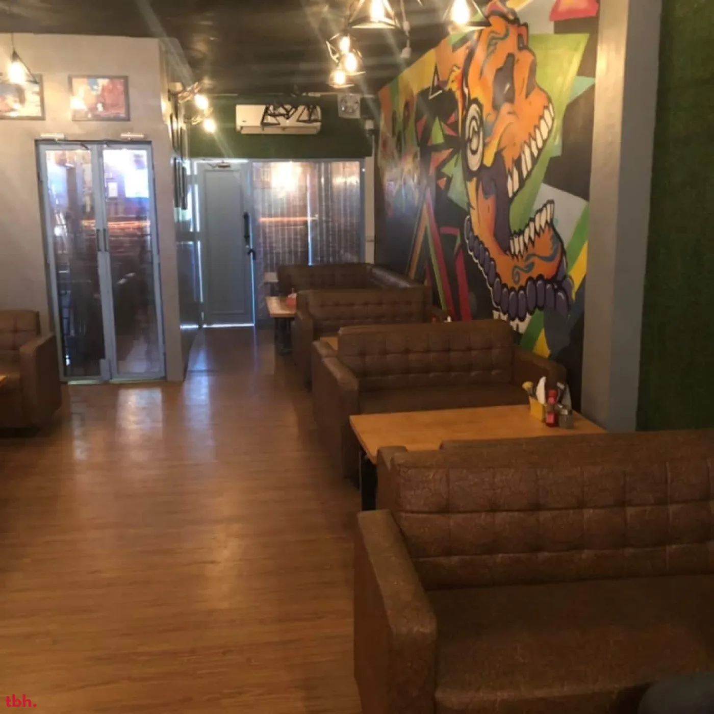 Young Wild Free Cafe Outlet Image