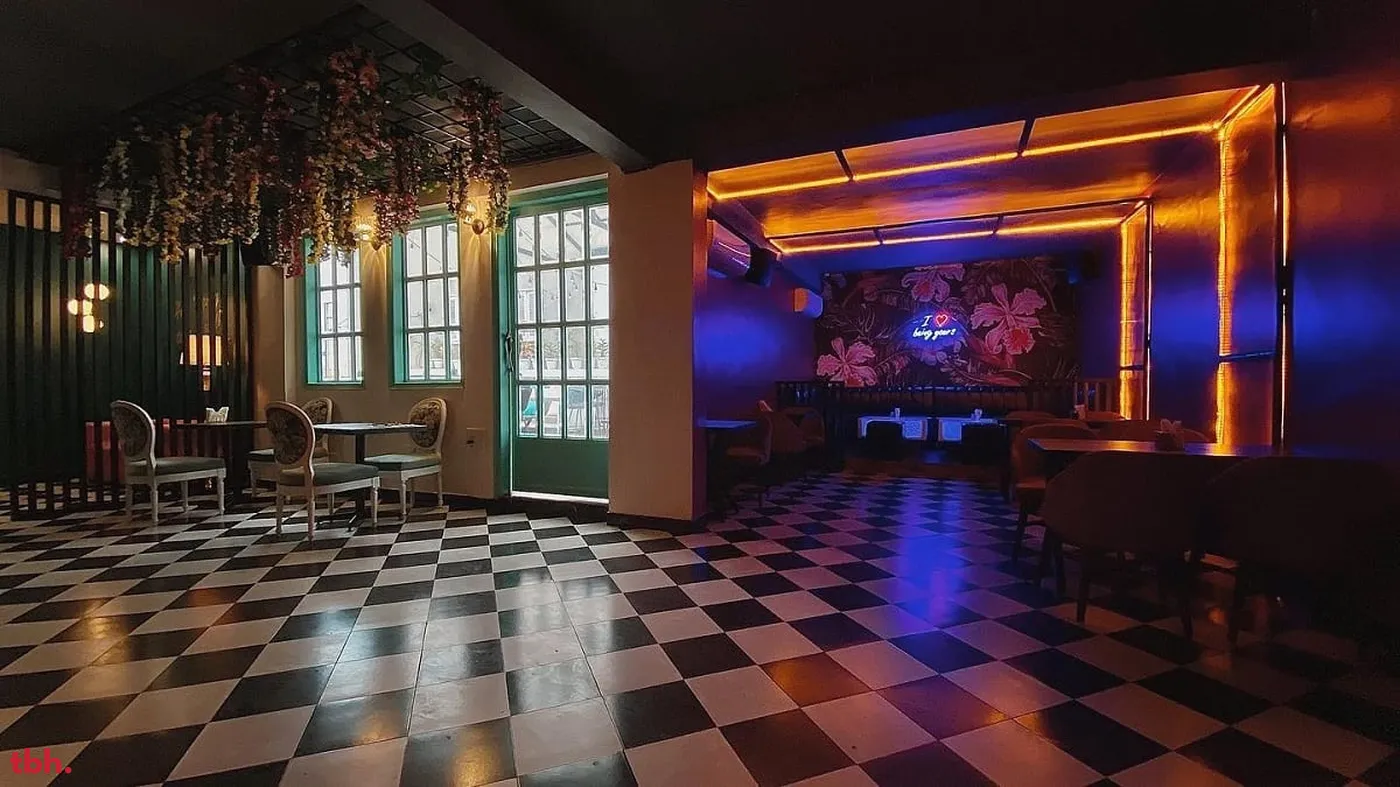 Cafe Maddox outlet image