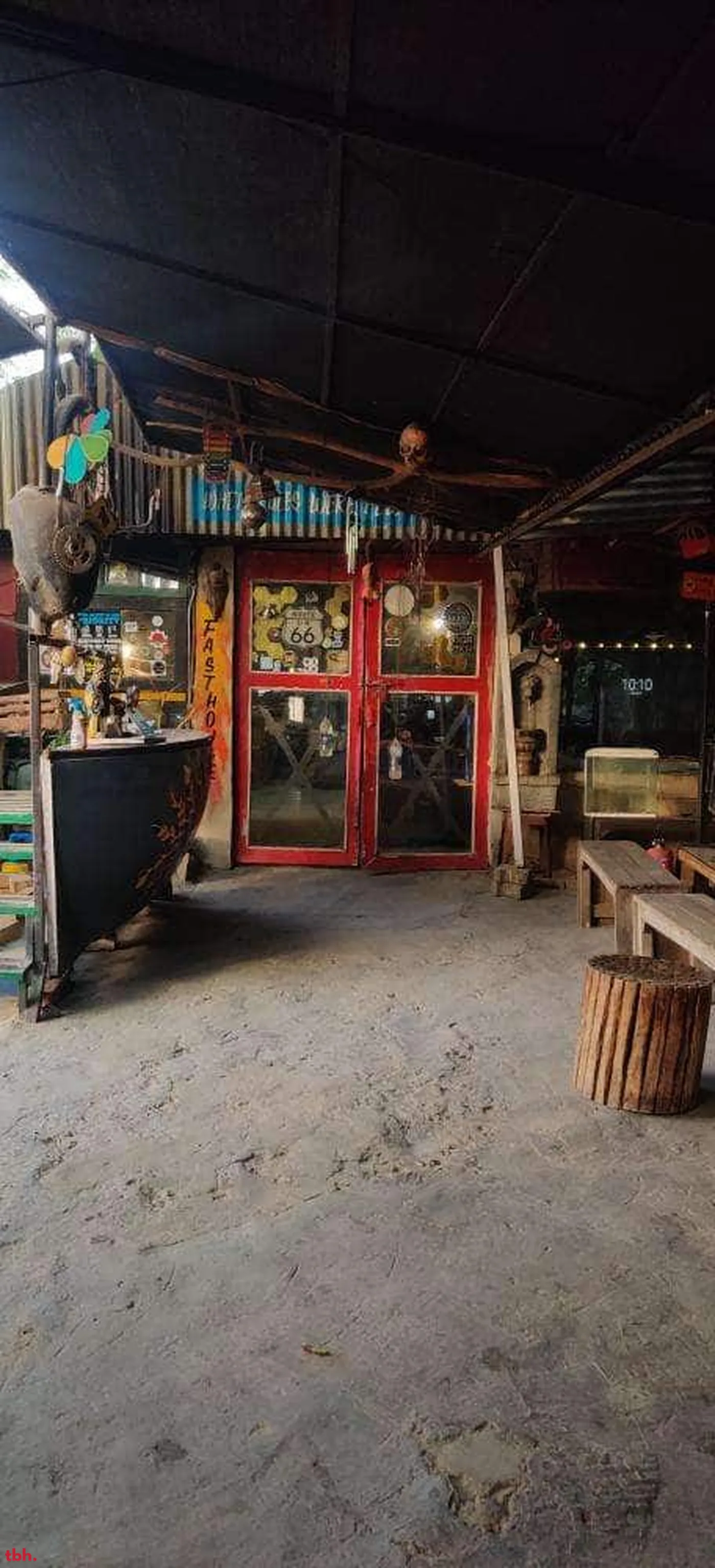 Throttle Shrottle Outlet Image