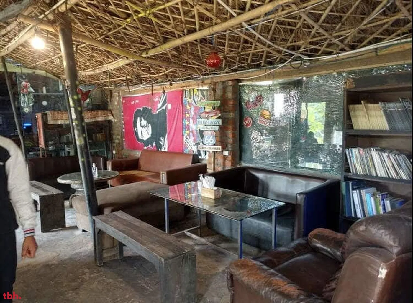 Throttle Shrottle Outlet Image