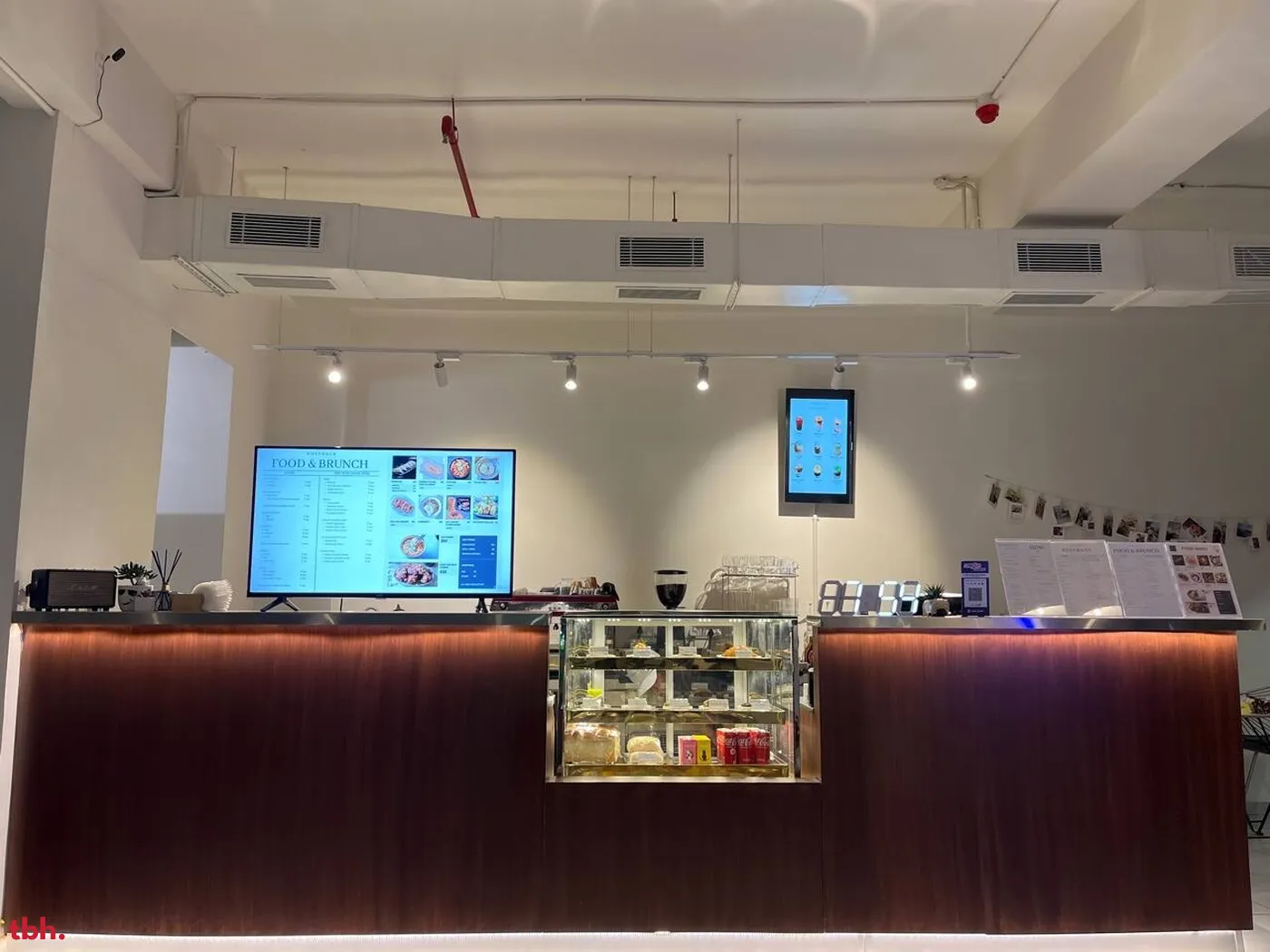 Dost Haus Cafe & Coffee Outlet Image