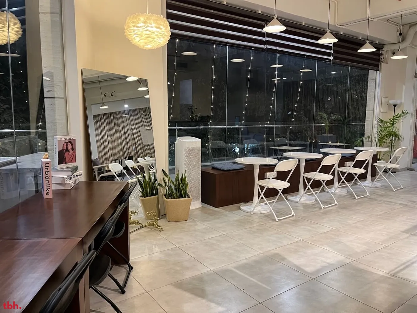 Dost Haus Cafe & Coffee outlet image