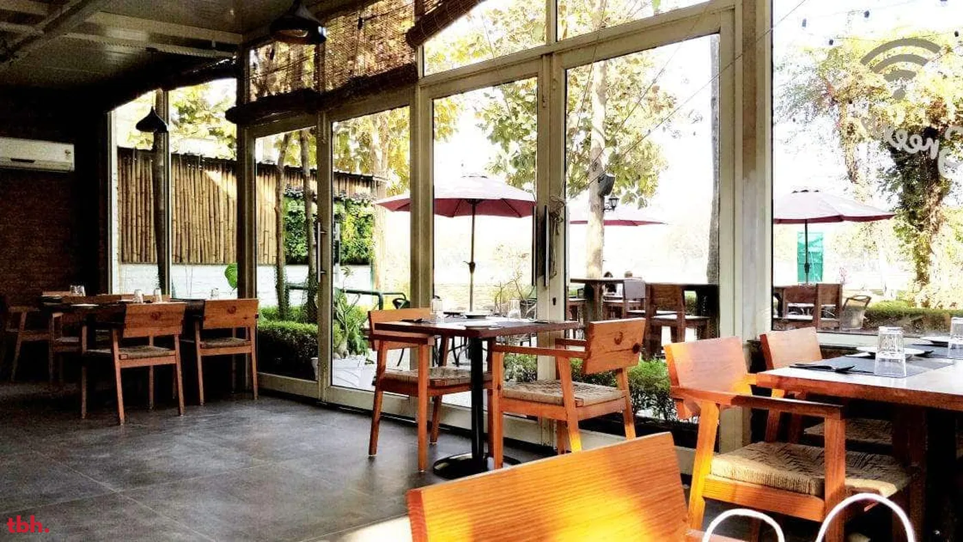 Hamoni : Cafe By The Greens Outlet Image