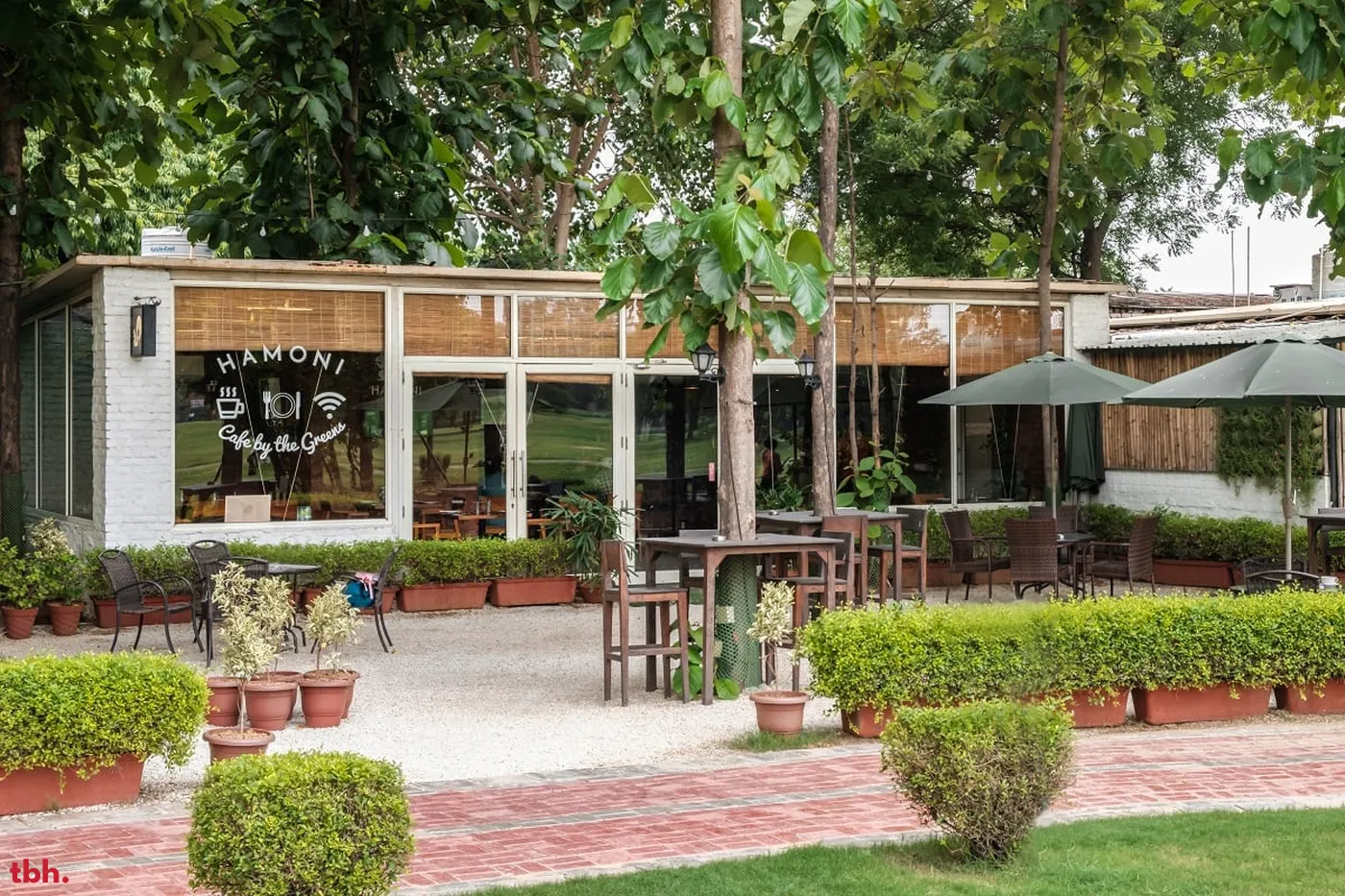 Hamoni : Cafe By The Greens outlet image