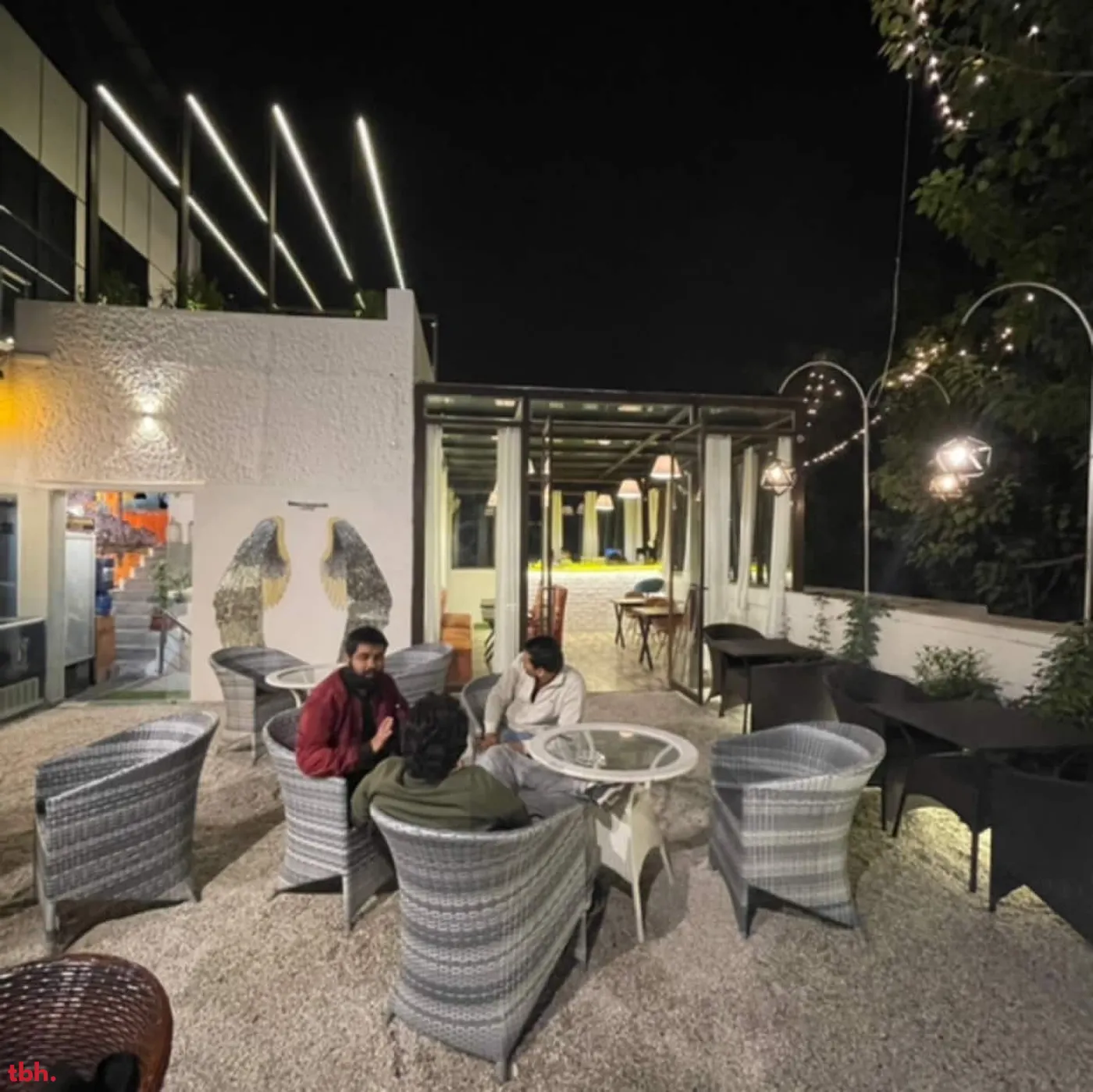 King Casanova Lounge outlet image