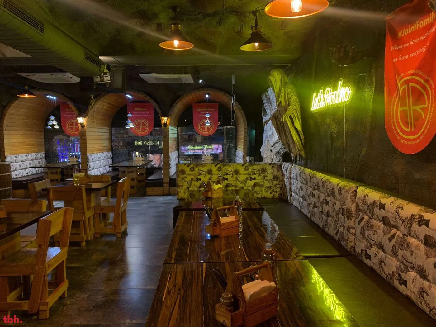 Cafe Bro Outlet Image