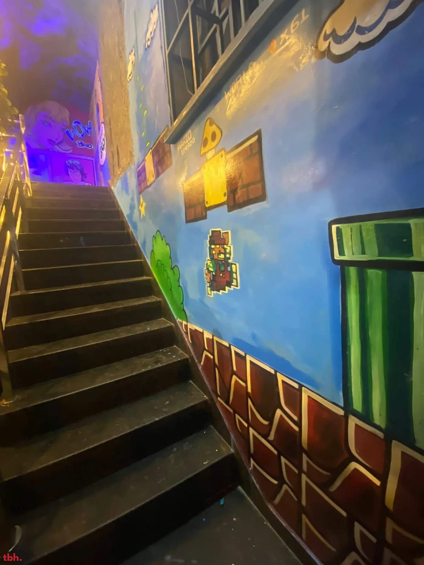 Cafe Bro Outlet Image