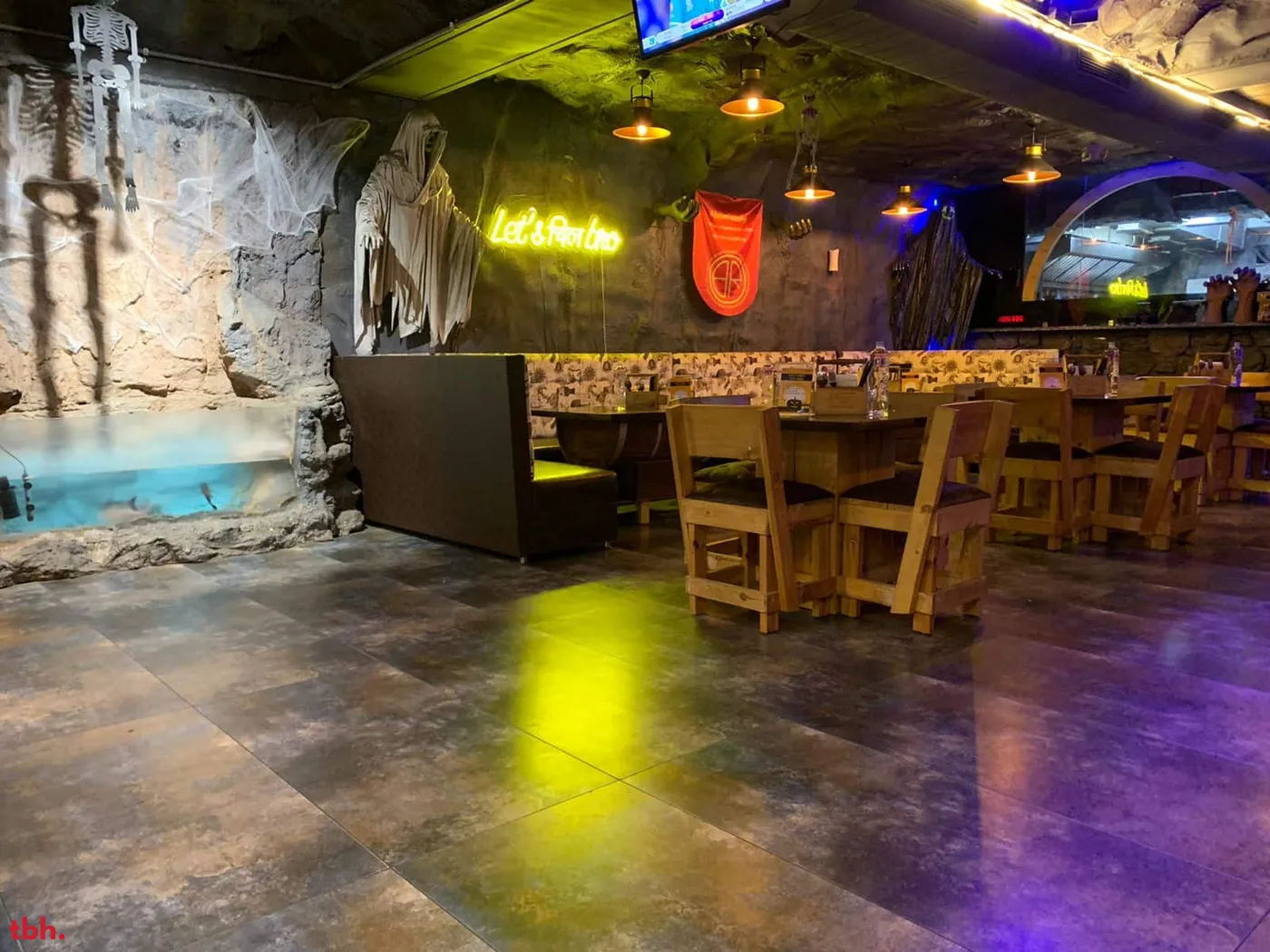 Cafe Bro Outlet Image