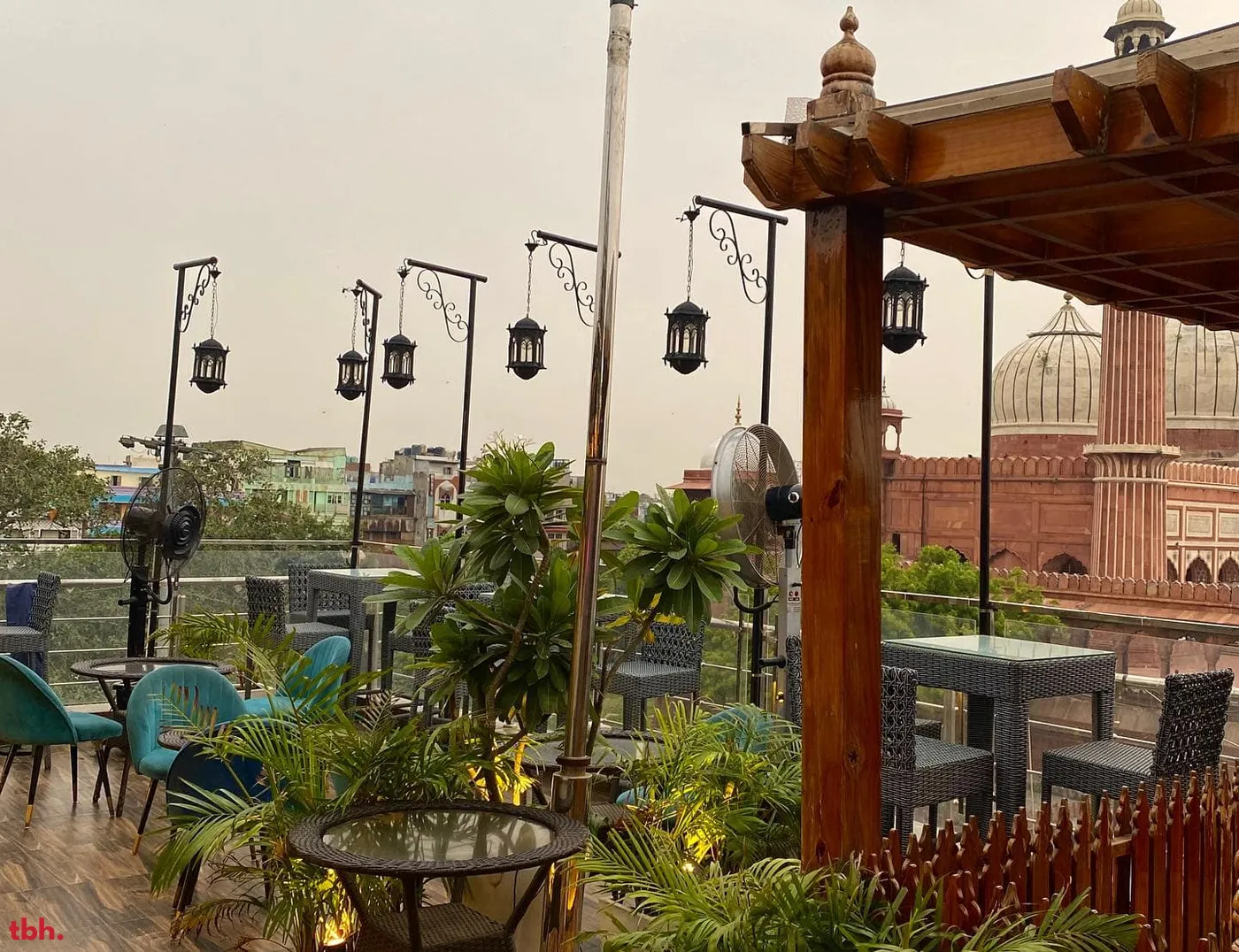 The Minar Cafe Outlet Image