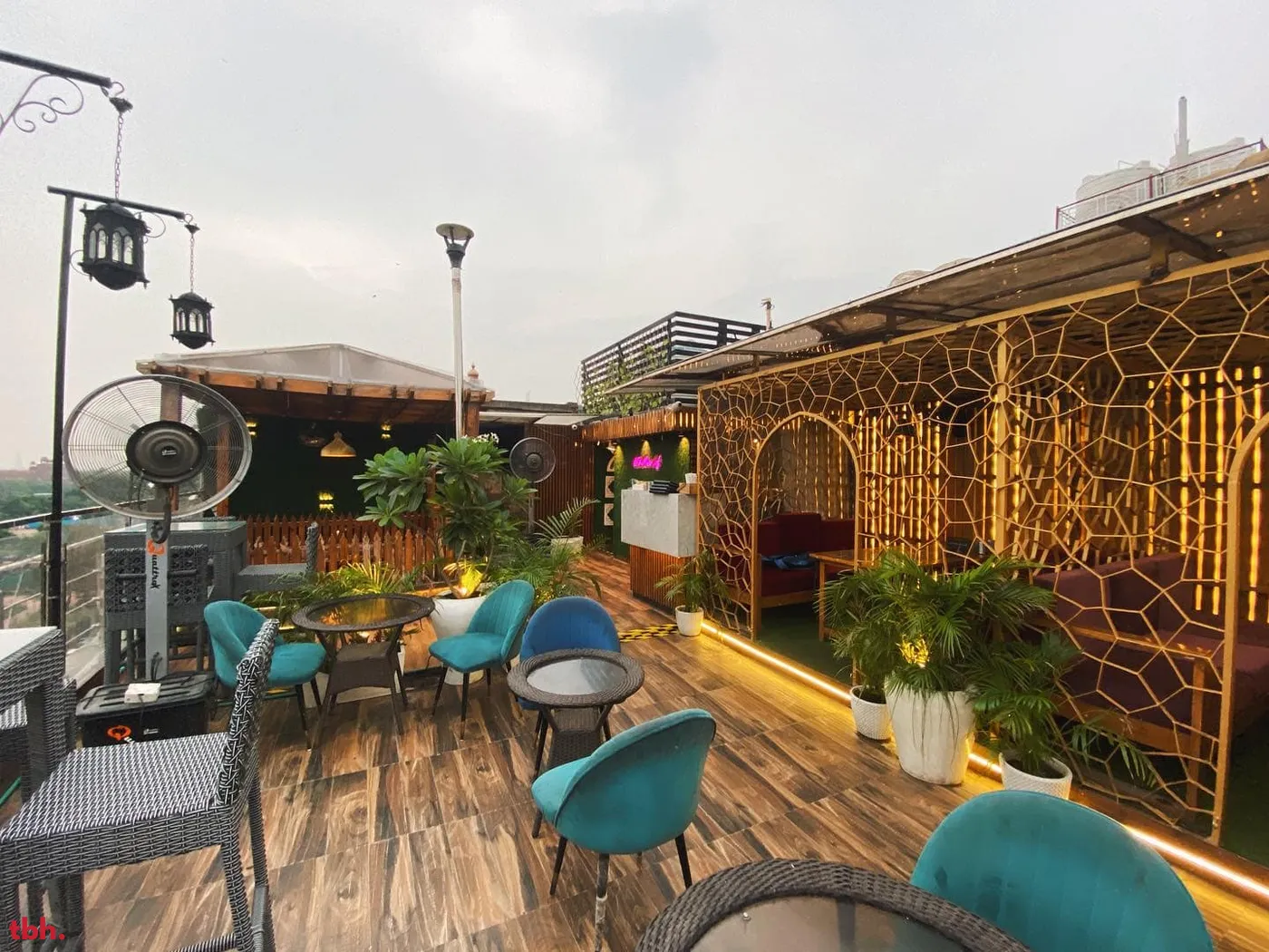 The Minar Cafe Outlet Image