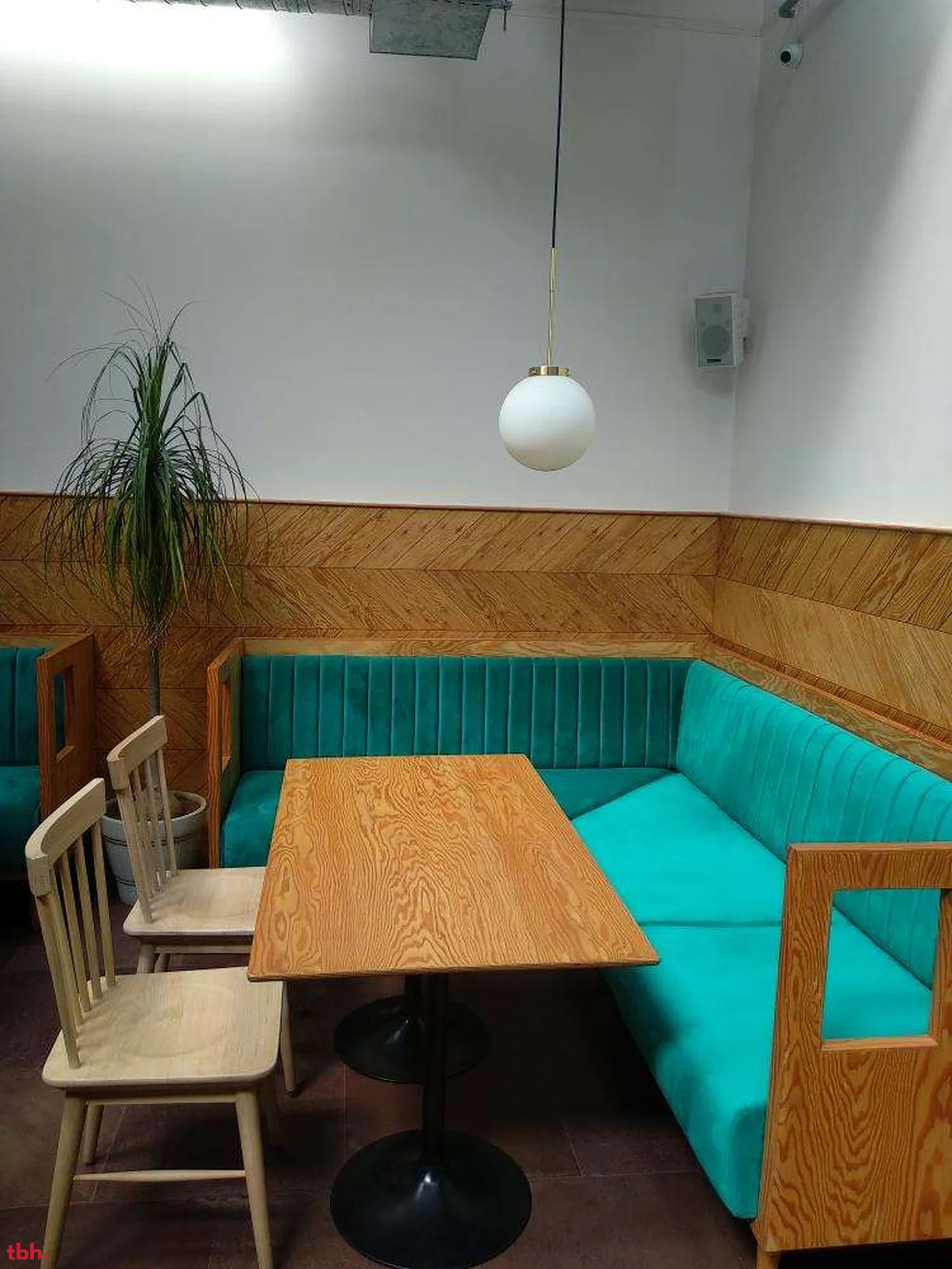 Quick Brown Fox Coffee Roasters Outlet Image