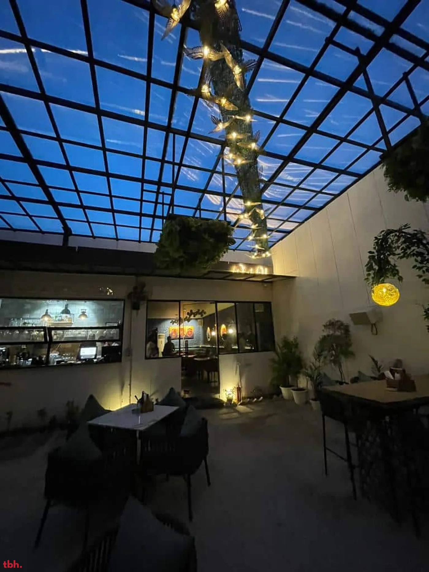 White Oak Outlet Image