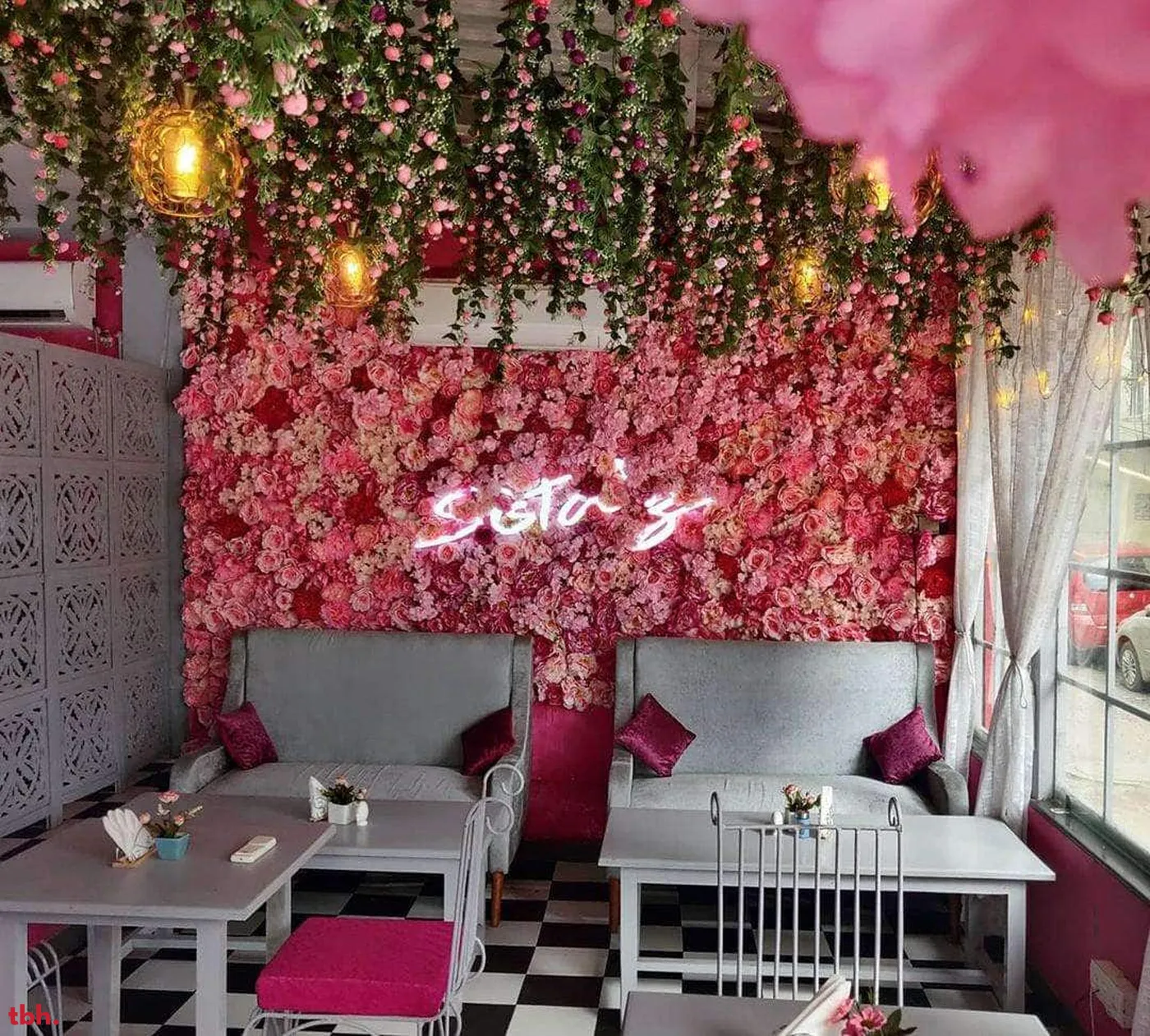 Sista'z Cafe Outlet Image