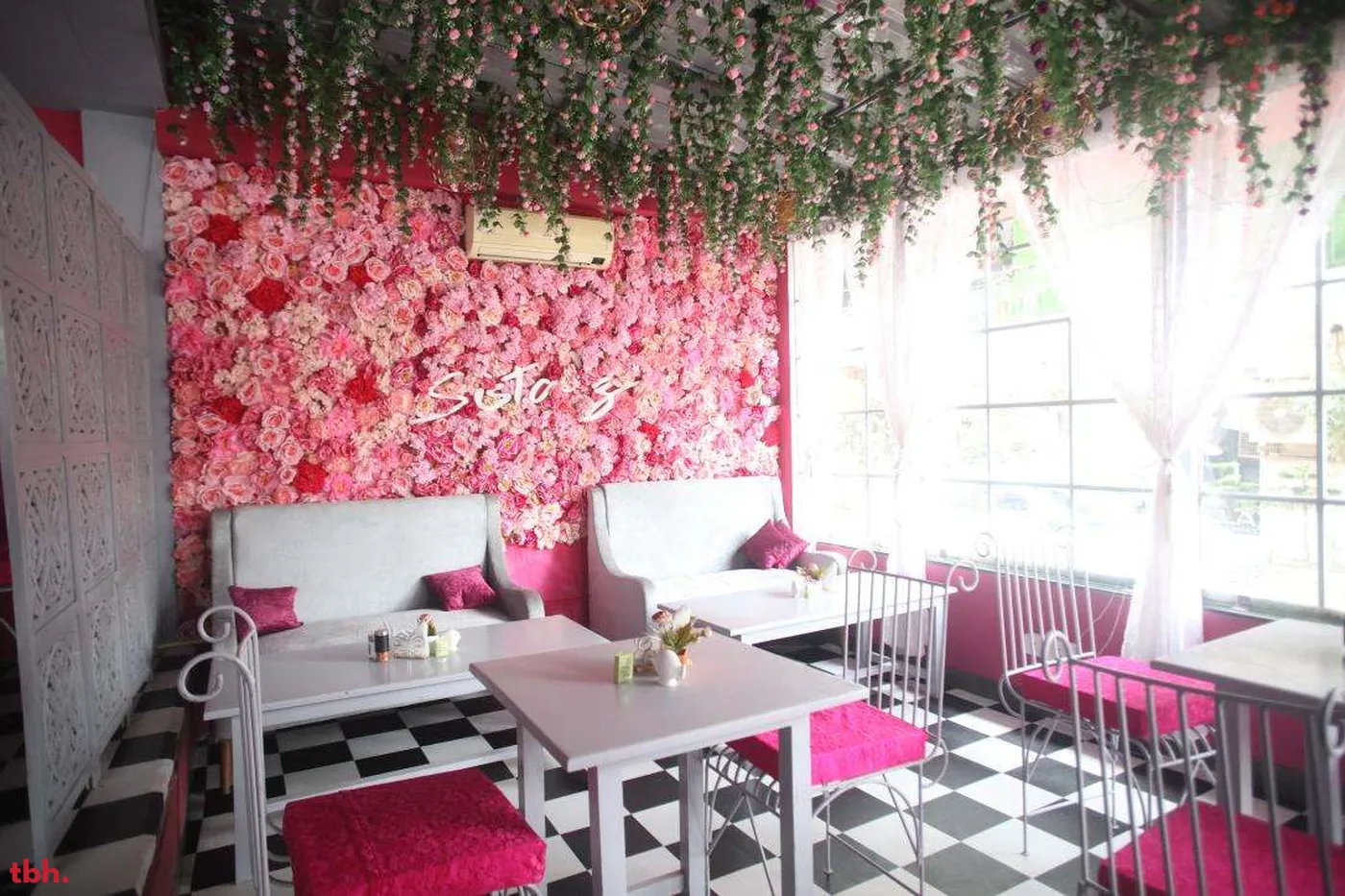 Sista'z Cafe Outlet Image