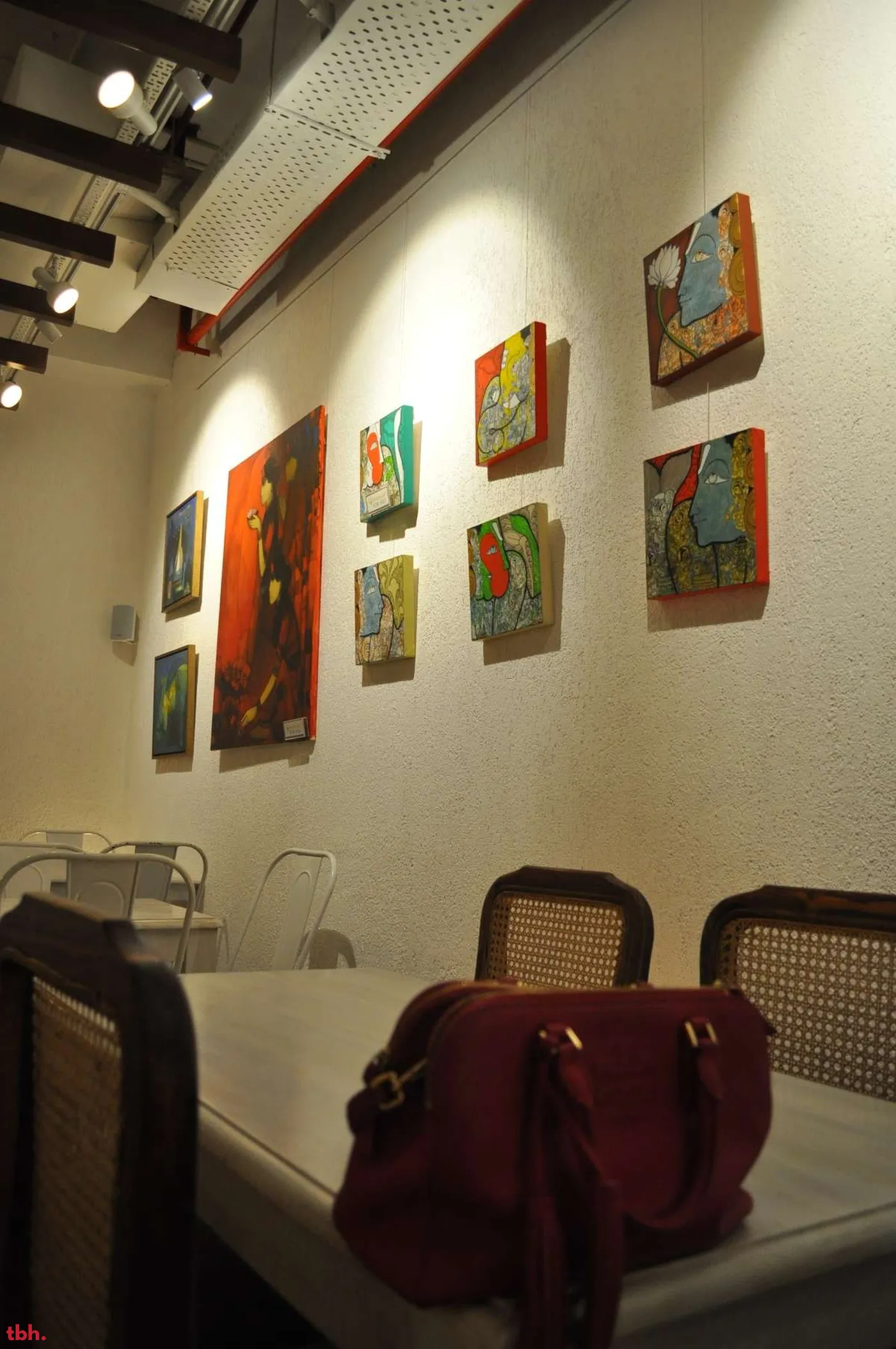 Cafe Amaretto Outlet Image