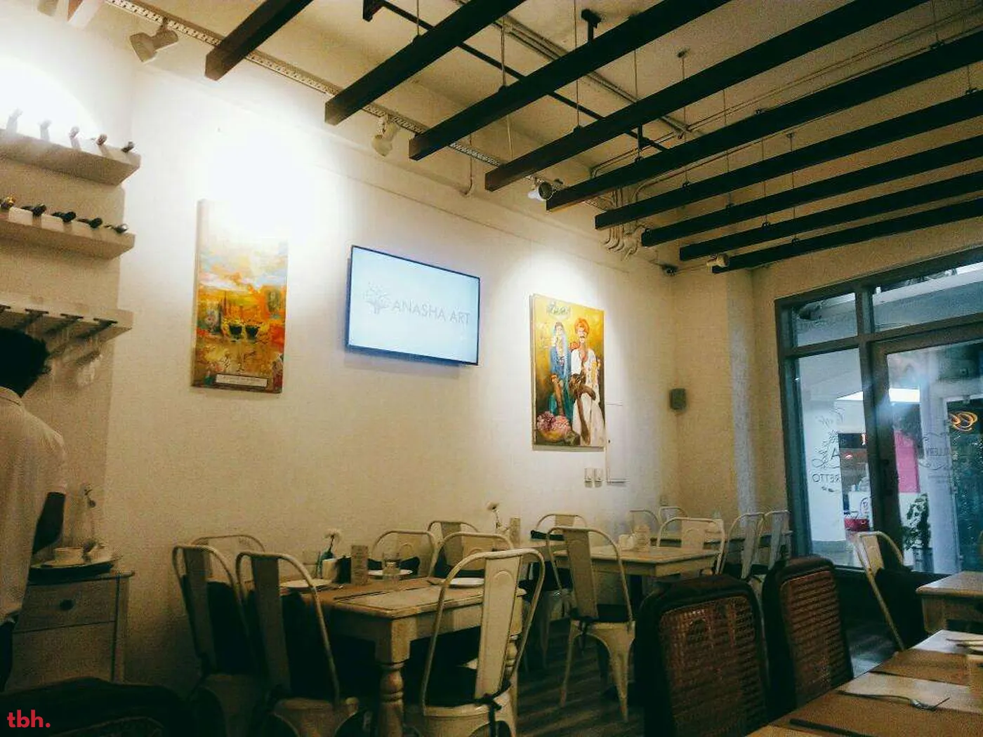 Cafe Amaretto Outlet Image