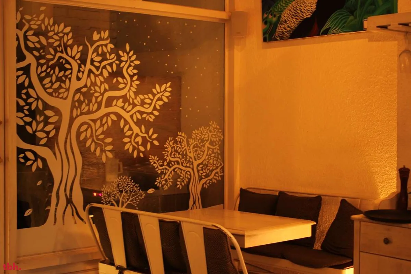 Cafe Amaretto Outlet Image