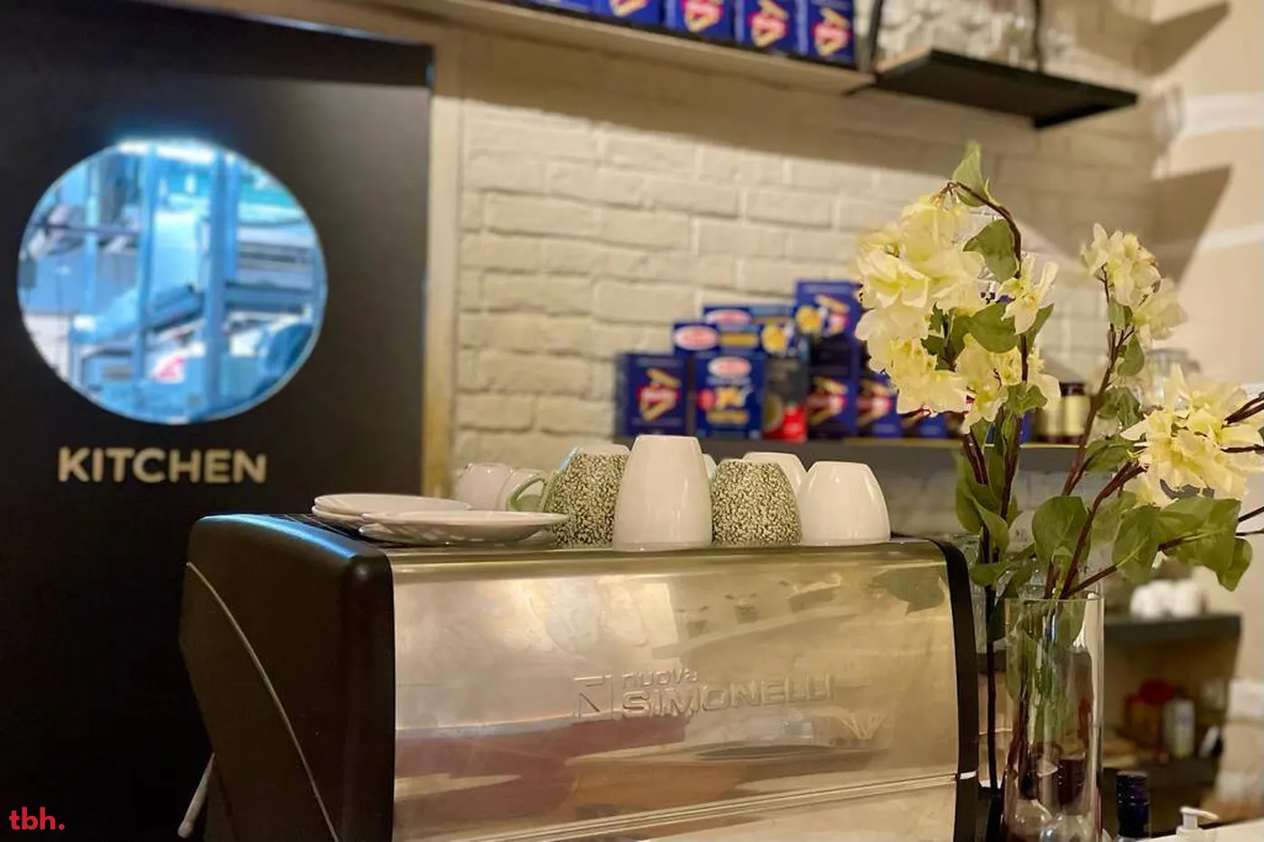 Cafe Amaretto Outlet Image