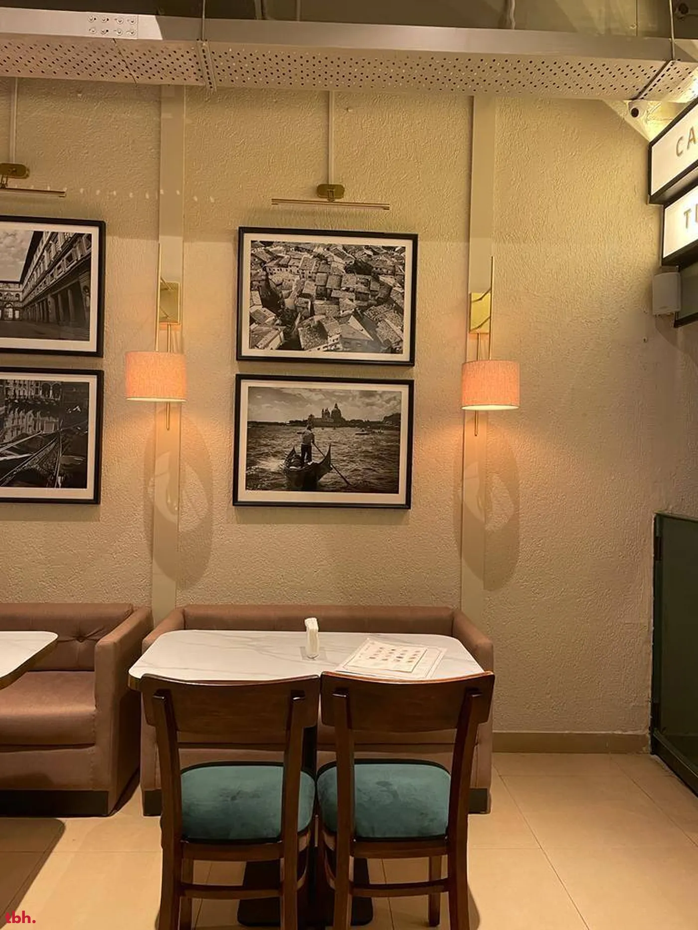 Cafe Amaretto Outlet Image