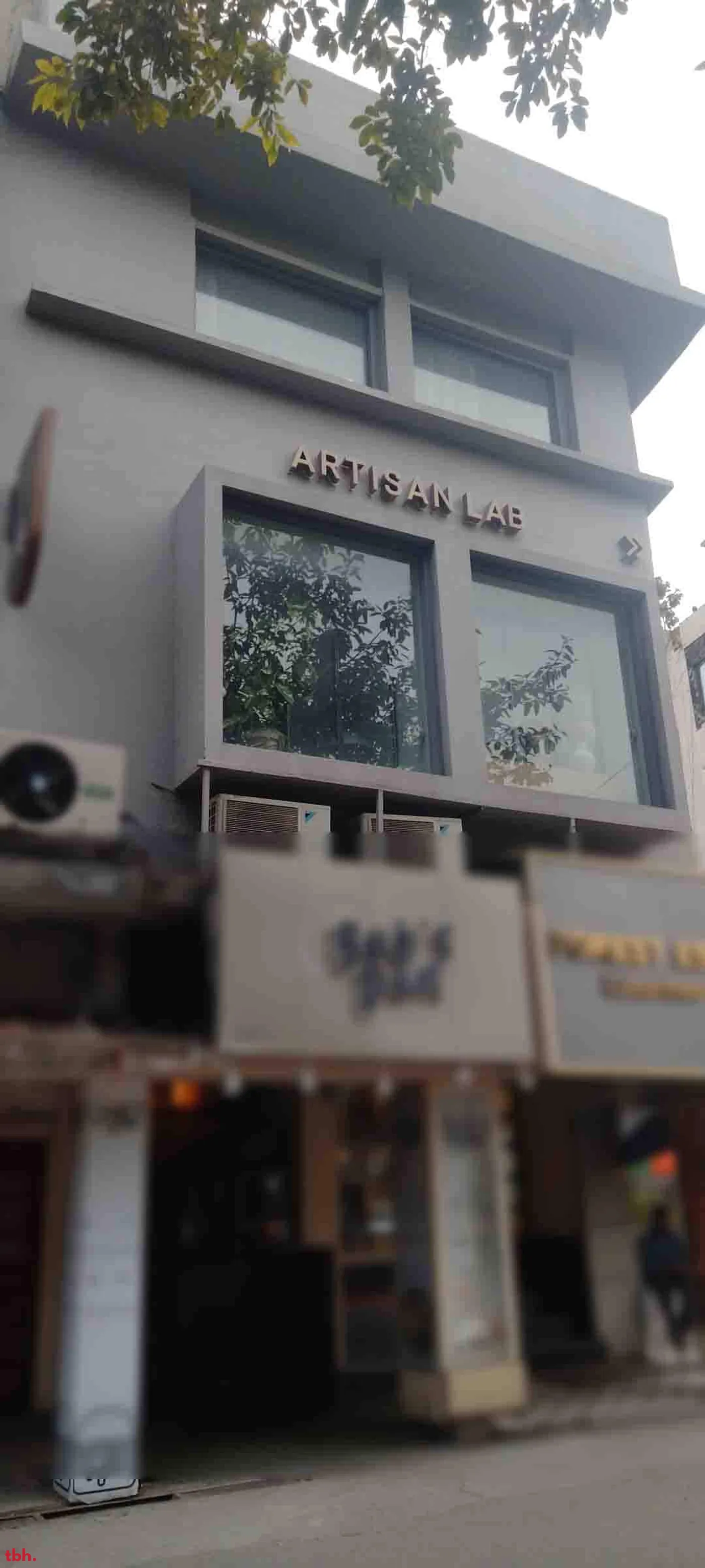 Artisan Lab Cafe Outlet Image