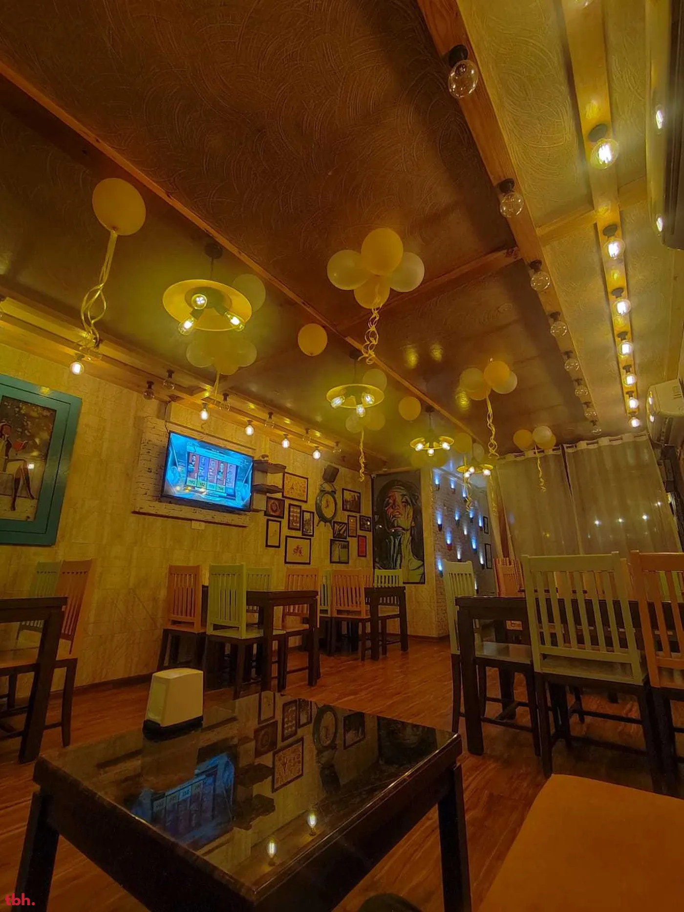 Cafe Grub Up Outlet Image