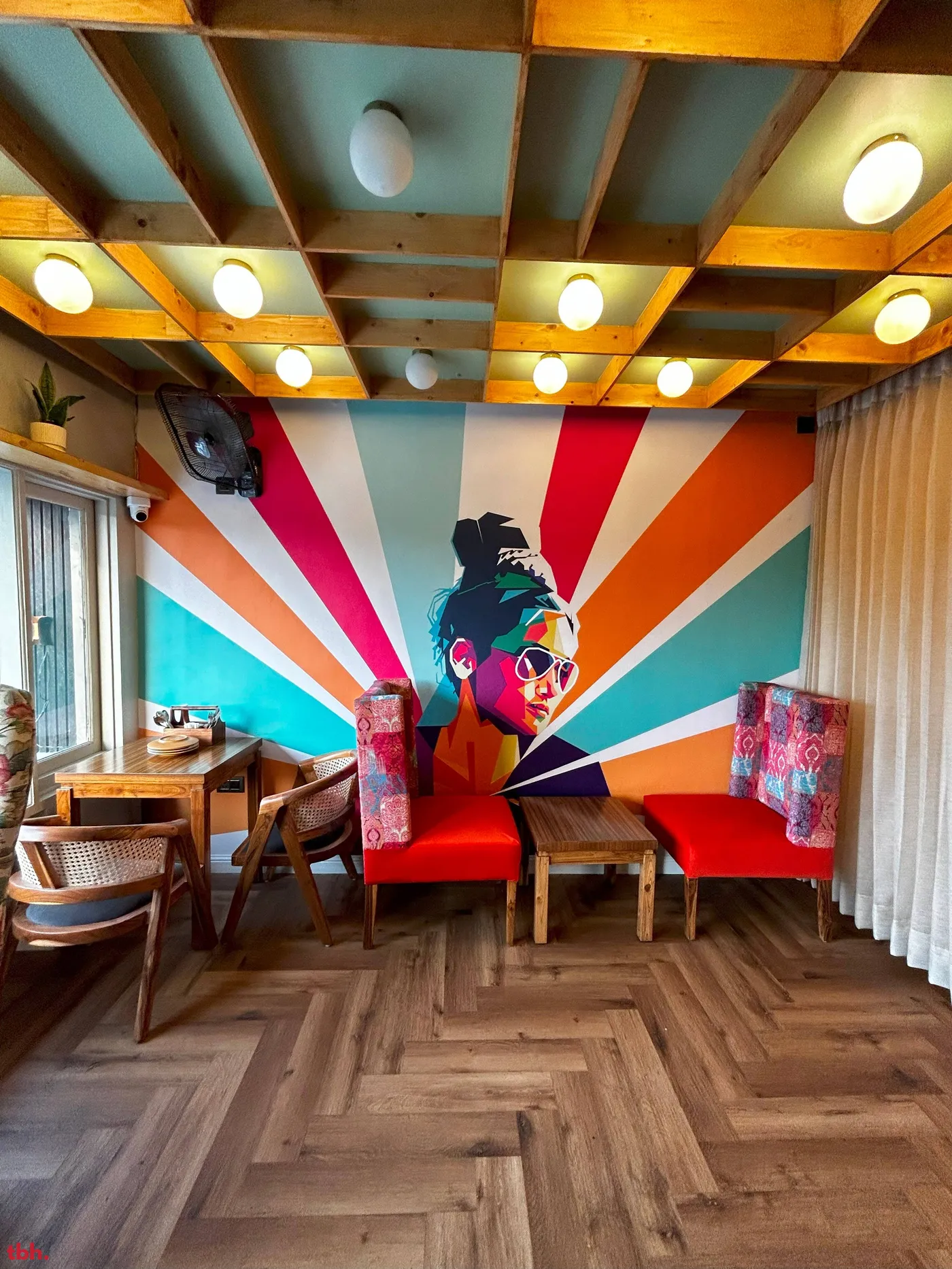 Cafe Grub Up Outlet Image