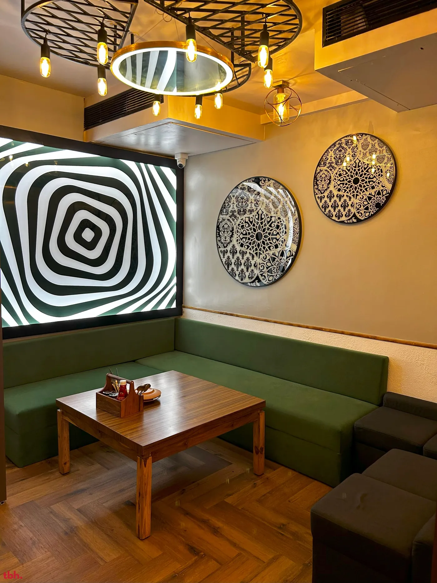 Cafe Grub Up Outlet Image