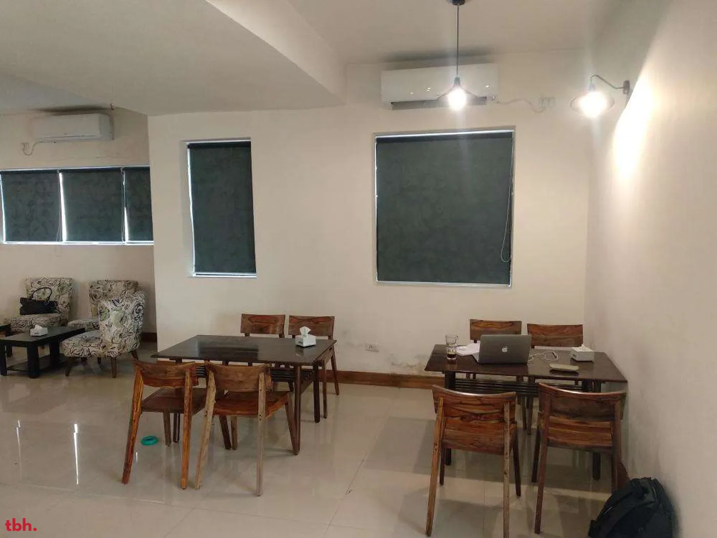 Sparrows At Home Cafe Outlet Image