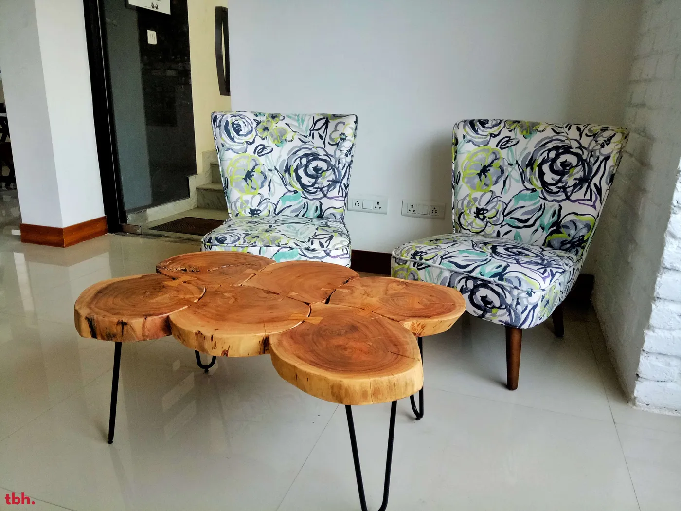 Sparrows At Home Cafe Outlet Image